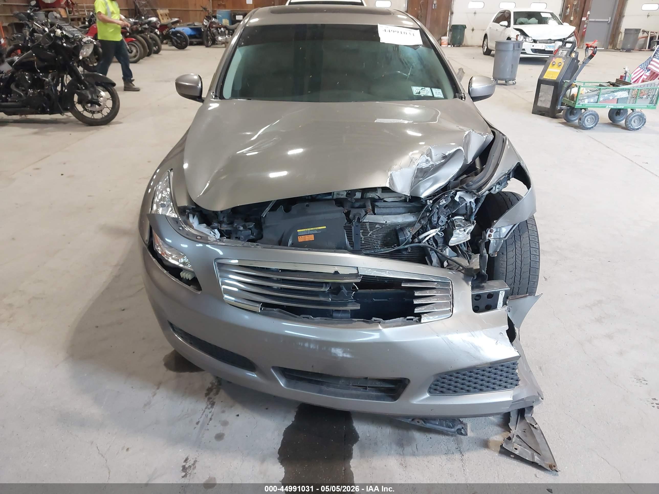 INFINITI G37X image 6