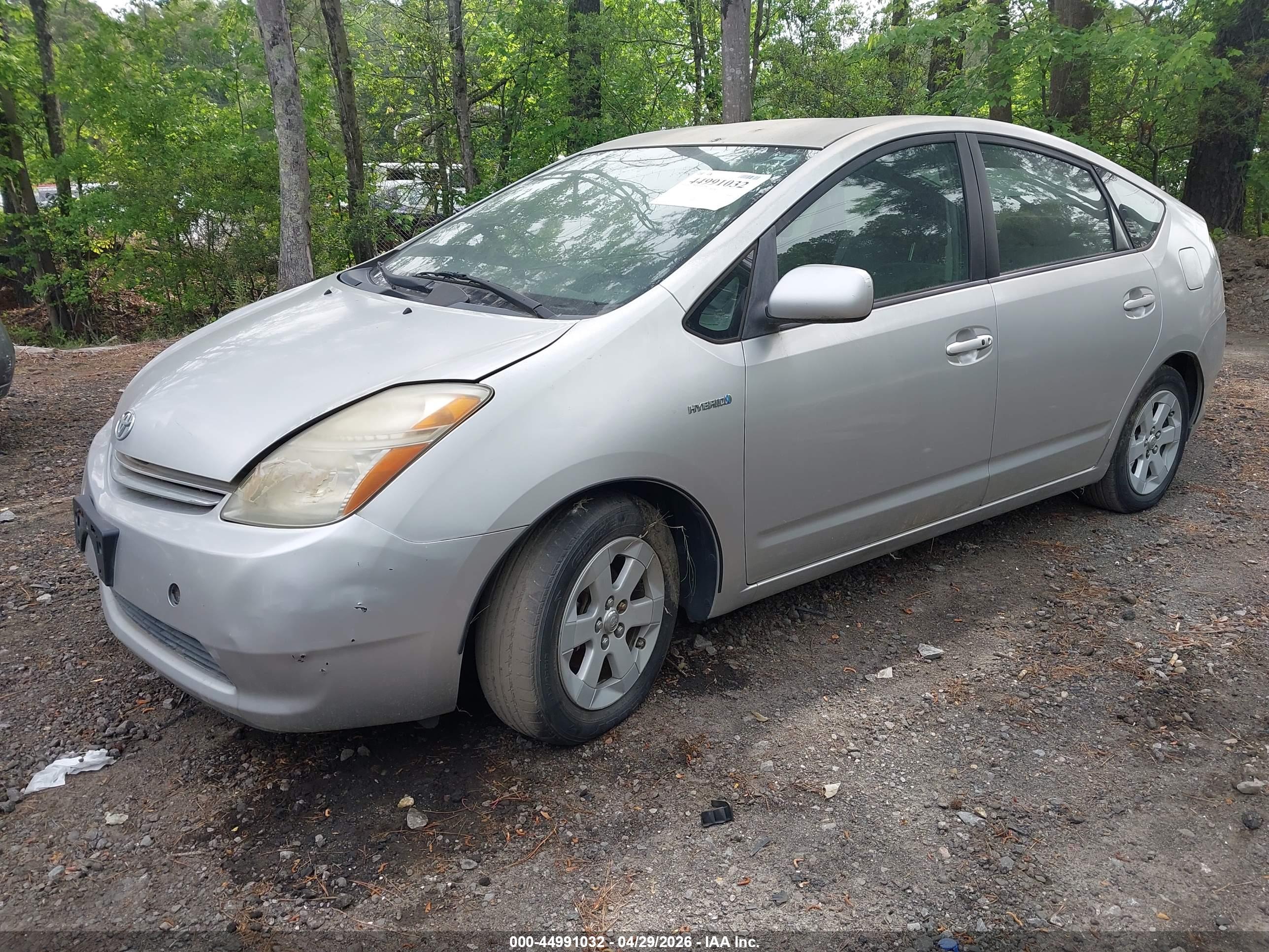 TOYOTA PRIUS image 2
