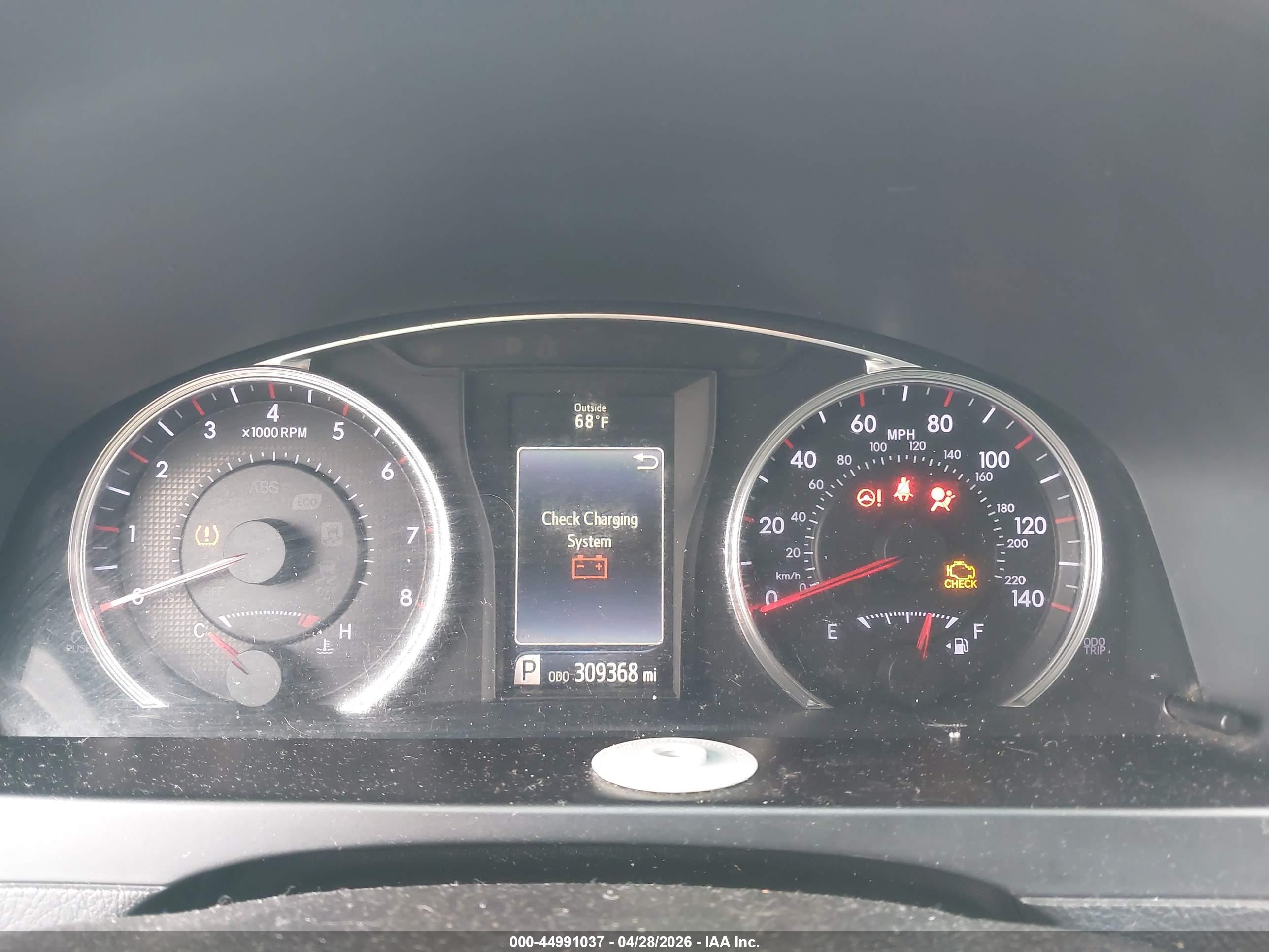 TOYOTA CAMRY image 7