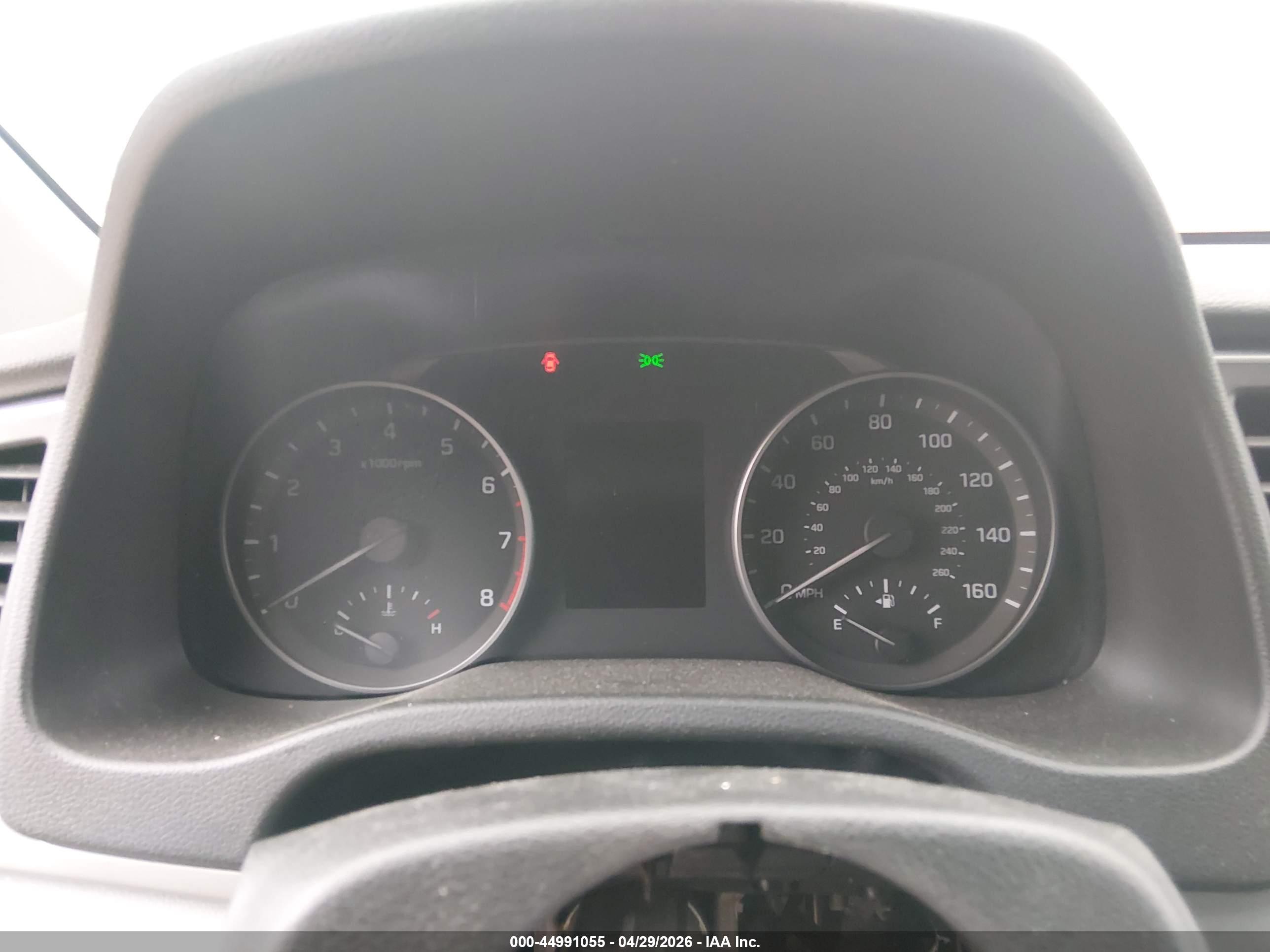 HYUNDAI ELANTRA image 7