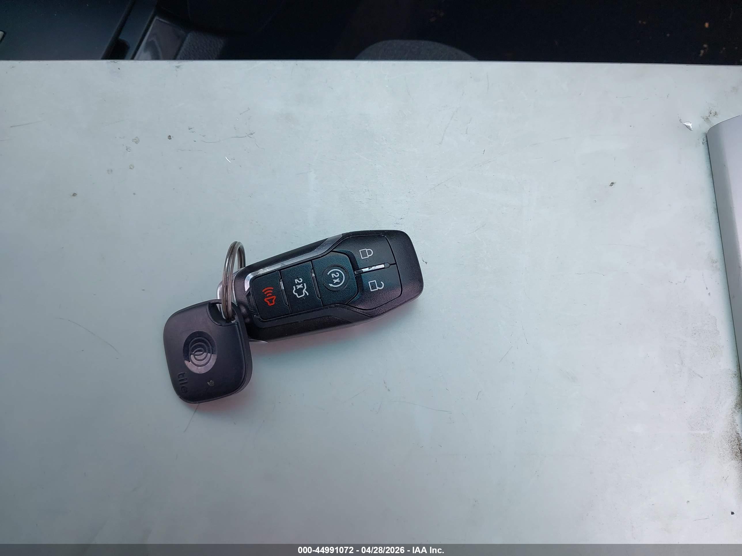 FORD EXPLORER image 11