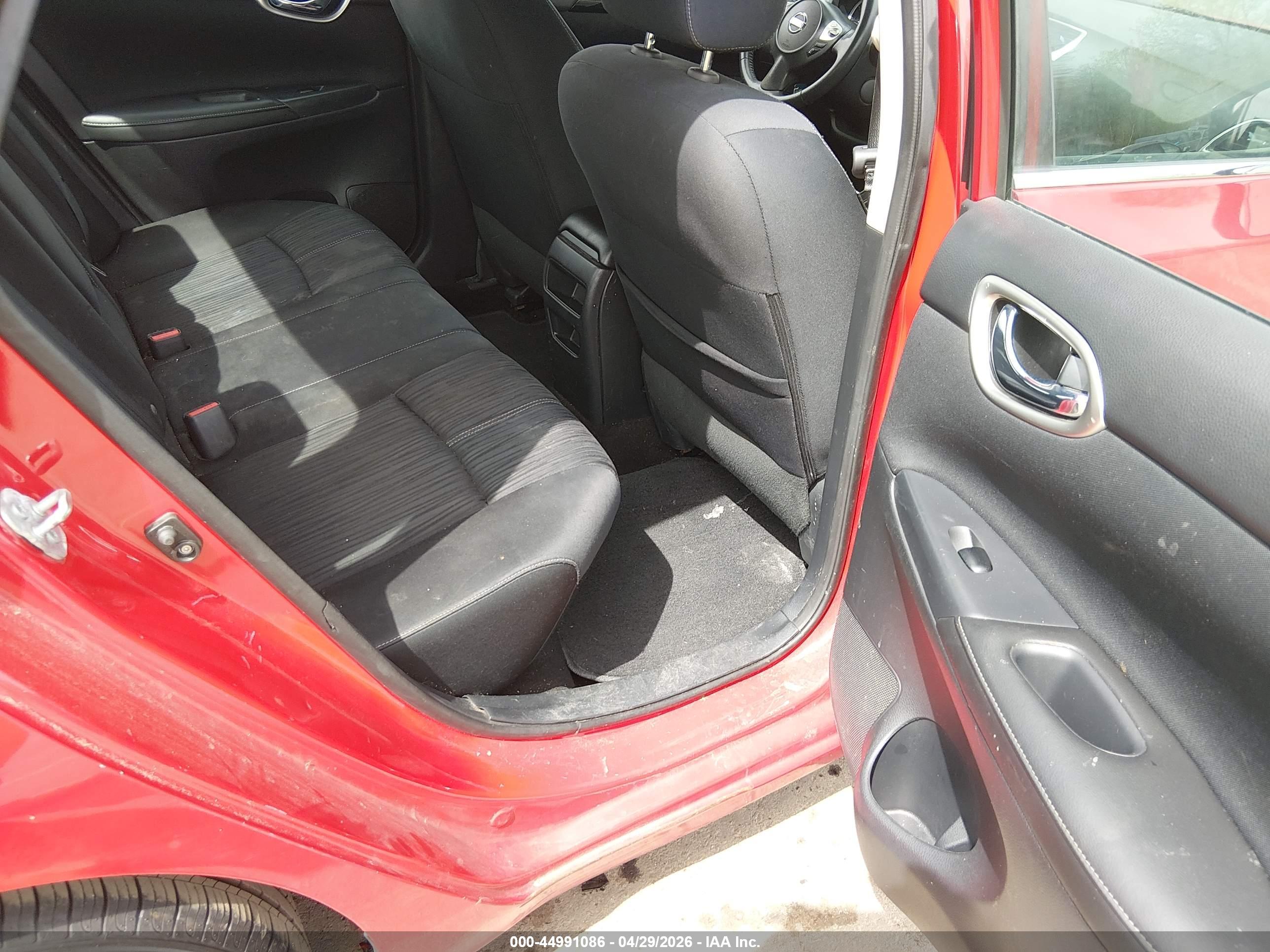 NISSAN SENTRA image 8