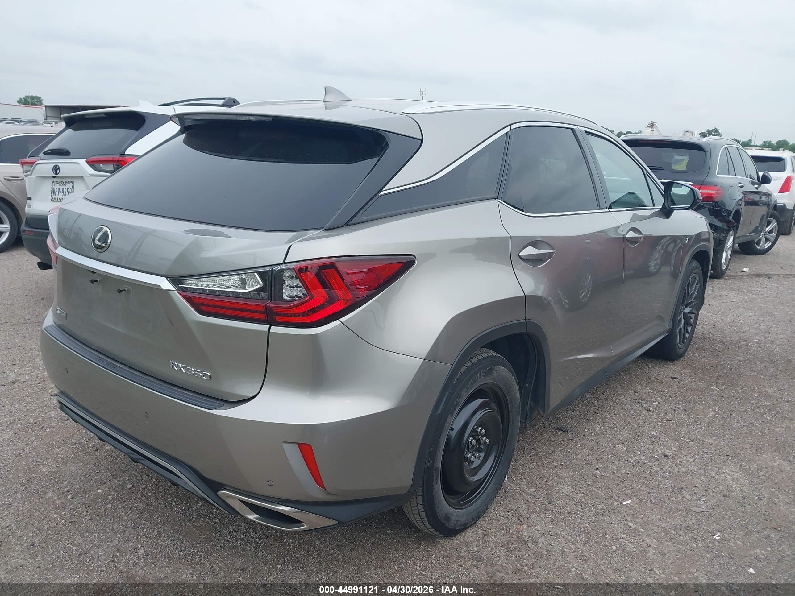 LEXUS RX image 4