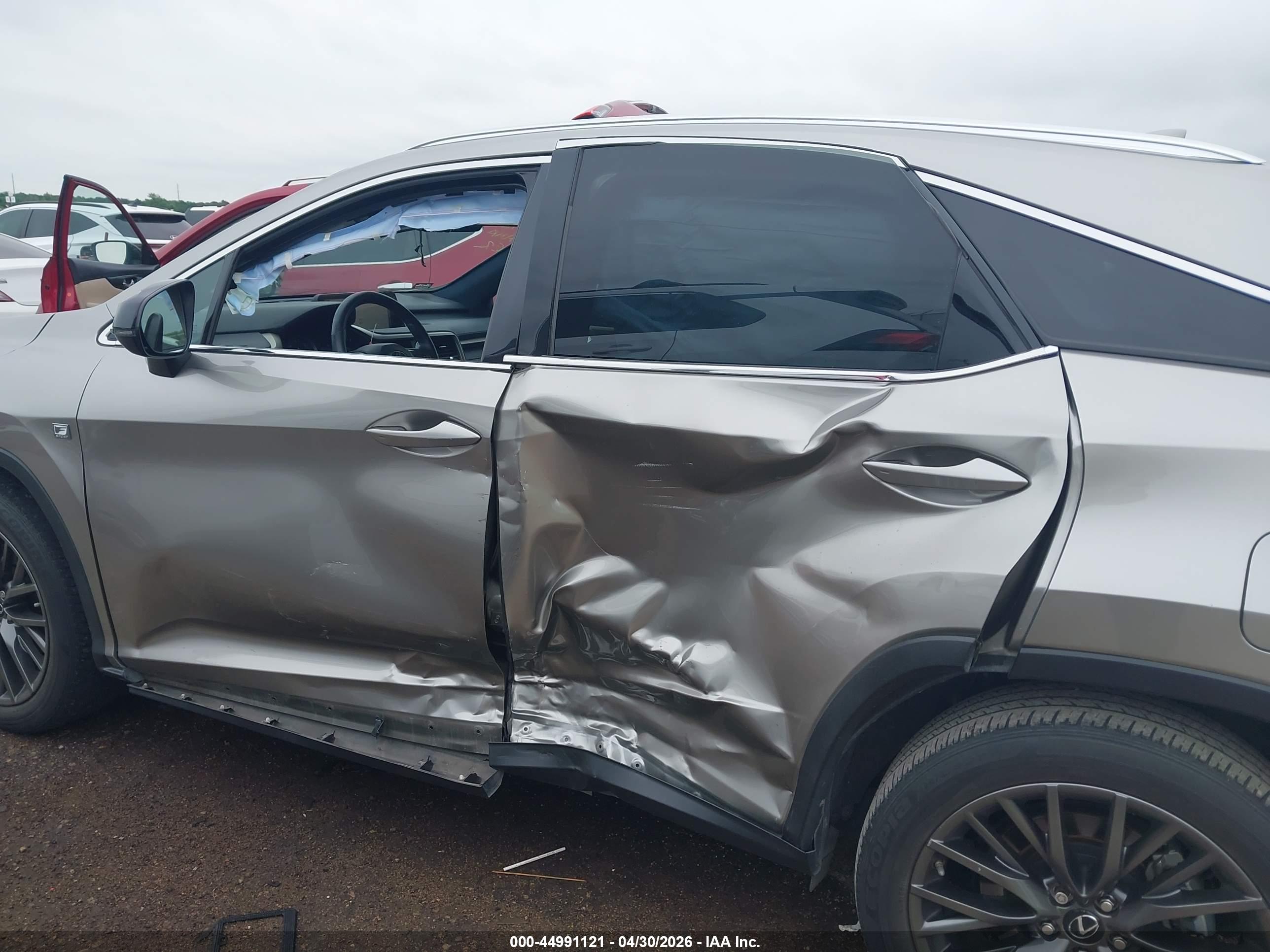 LEXUS RX image 6