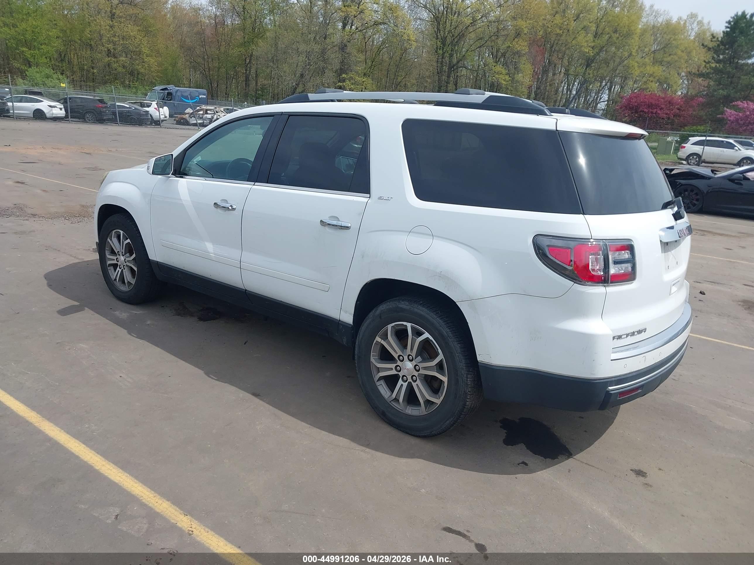 GMC ACADIA image 3