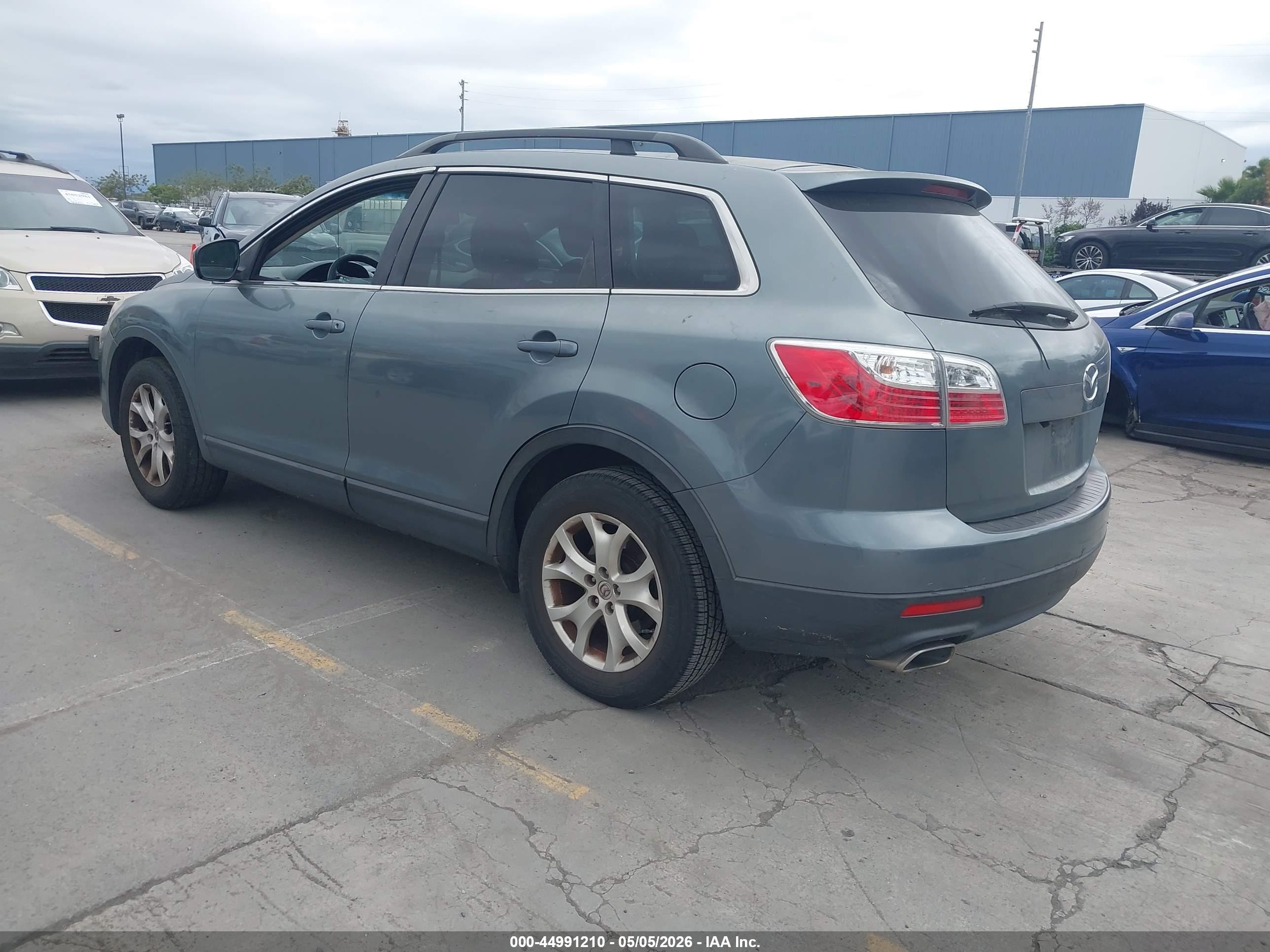 MAZDA CX-9 image 3