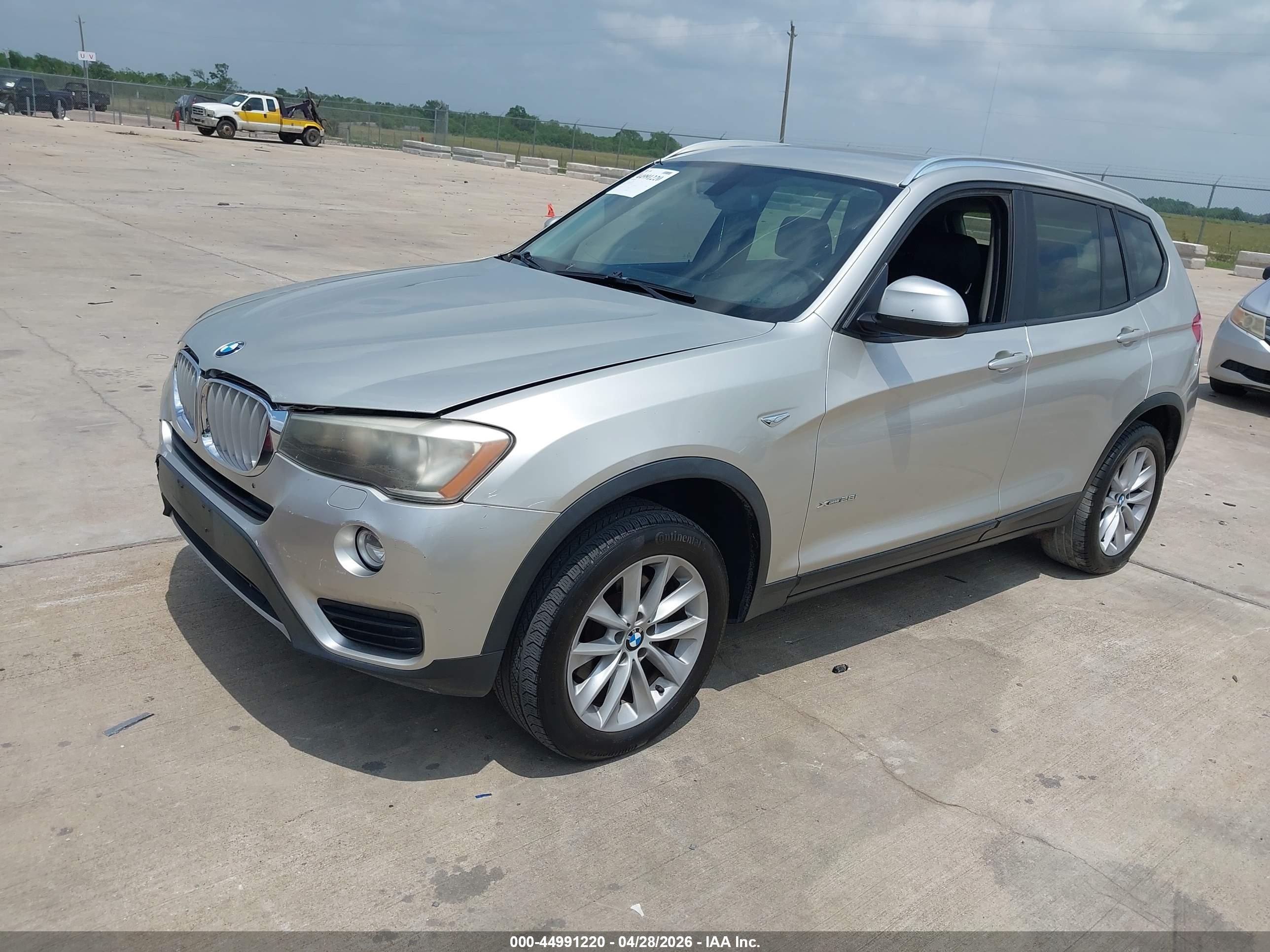 BMW X3 image 2