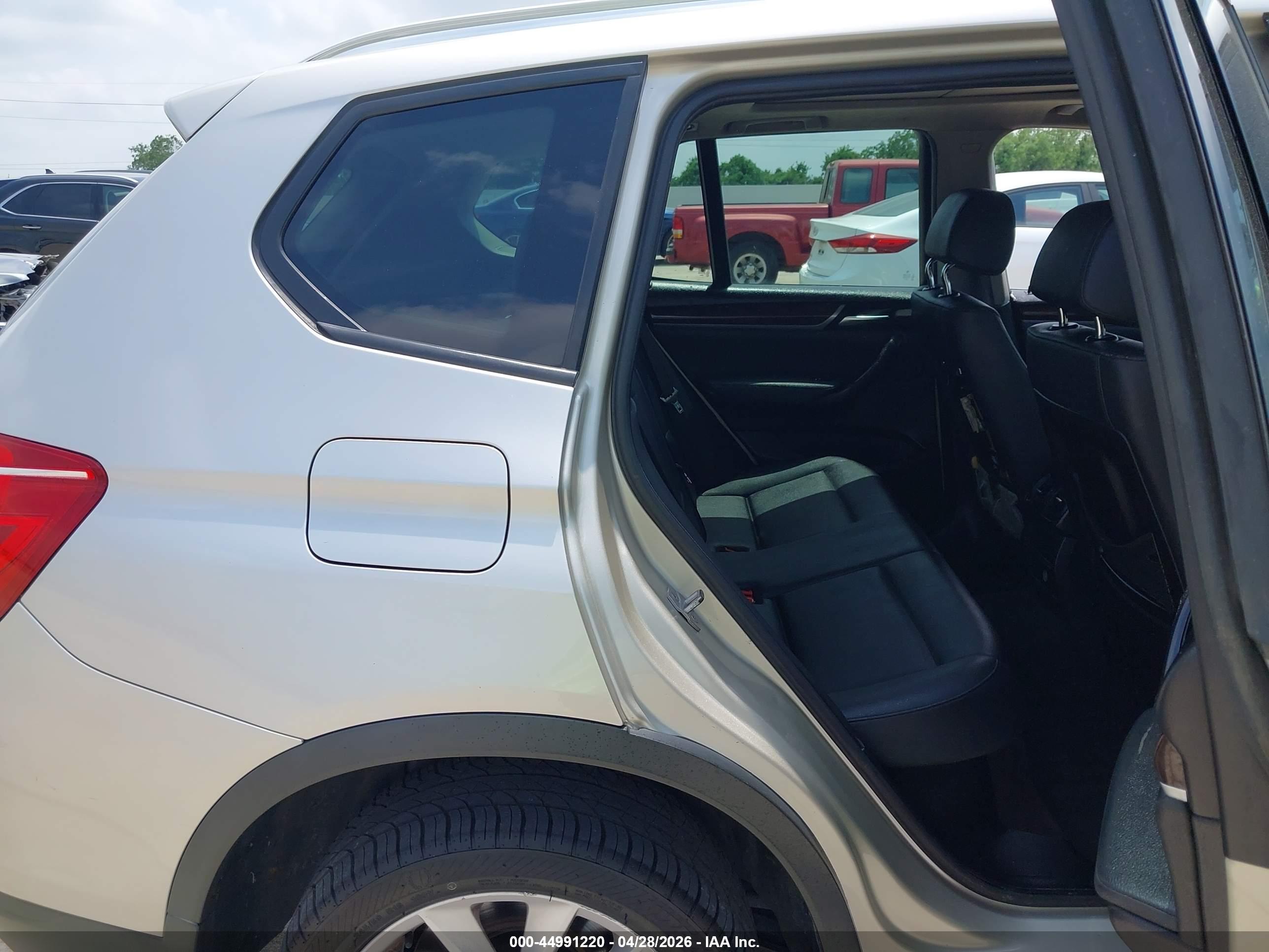 BMW X3 image 8