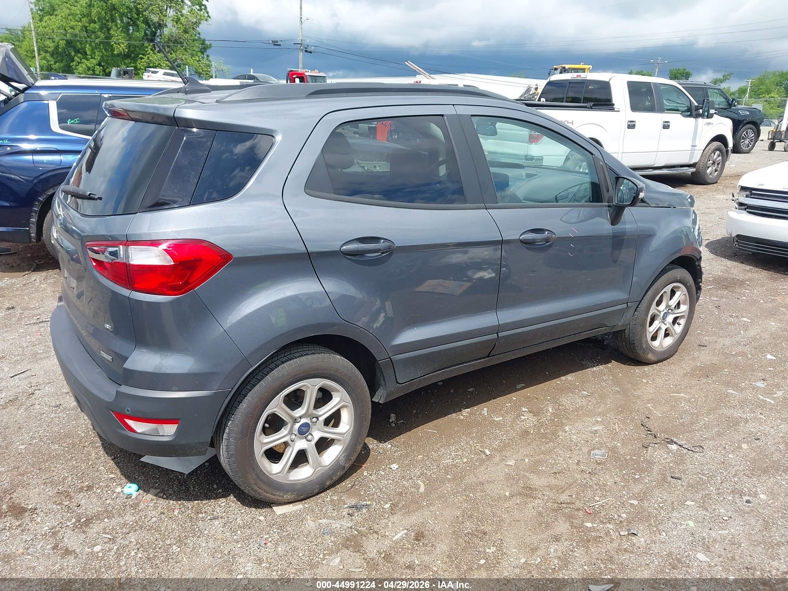 FORD ECOSPORT image 4