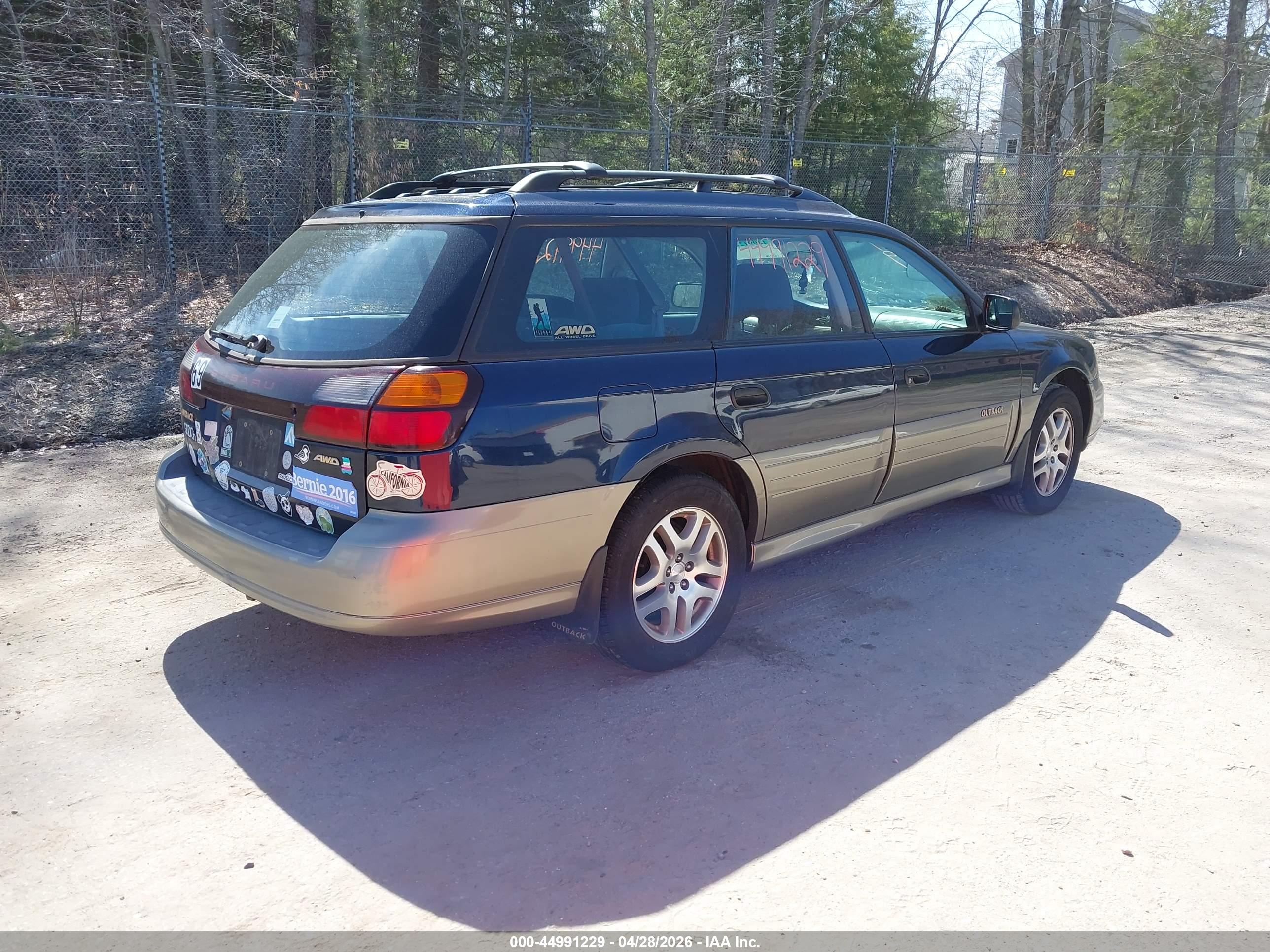 SUBARU OUTBACK image 4