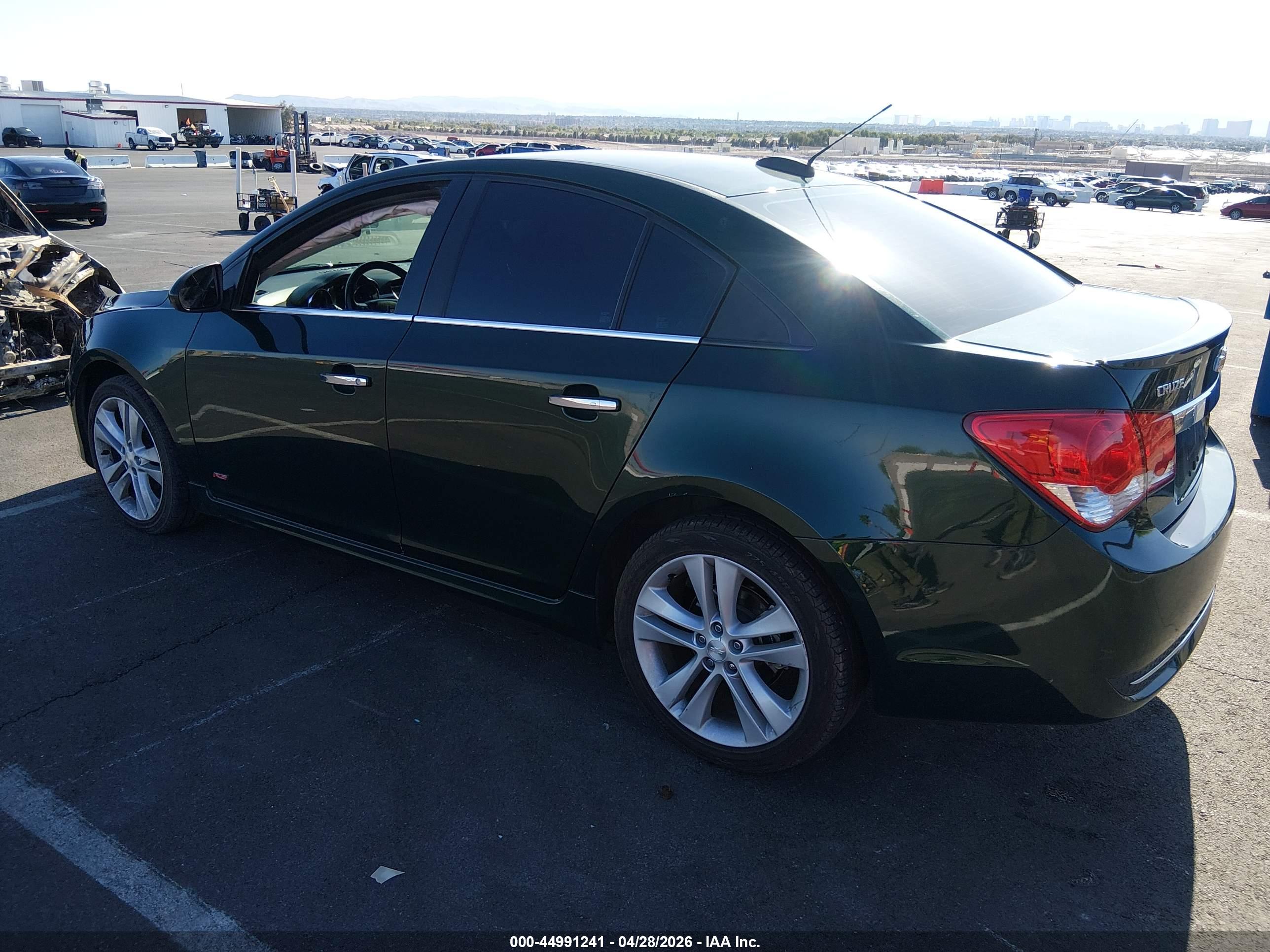CHEVROLET CRUZE image 3