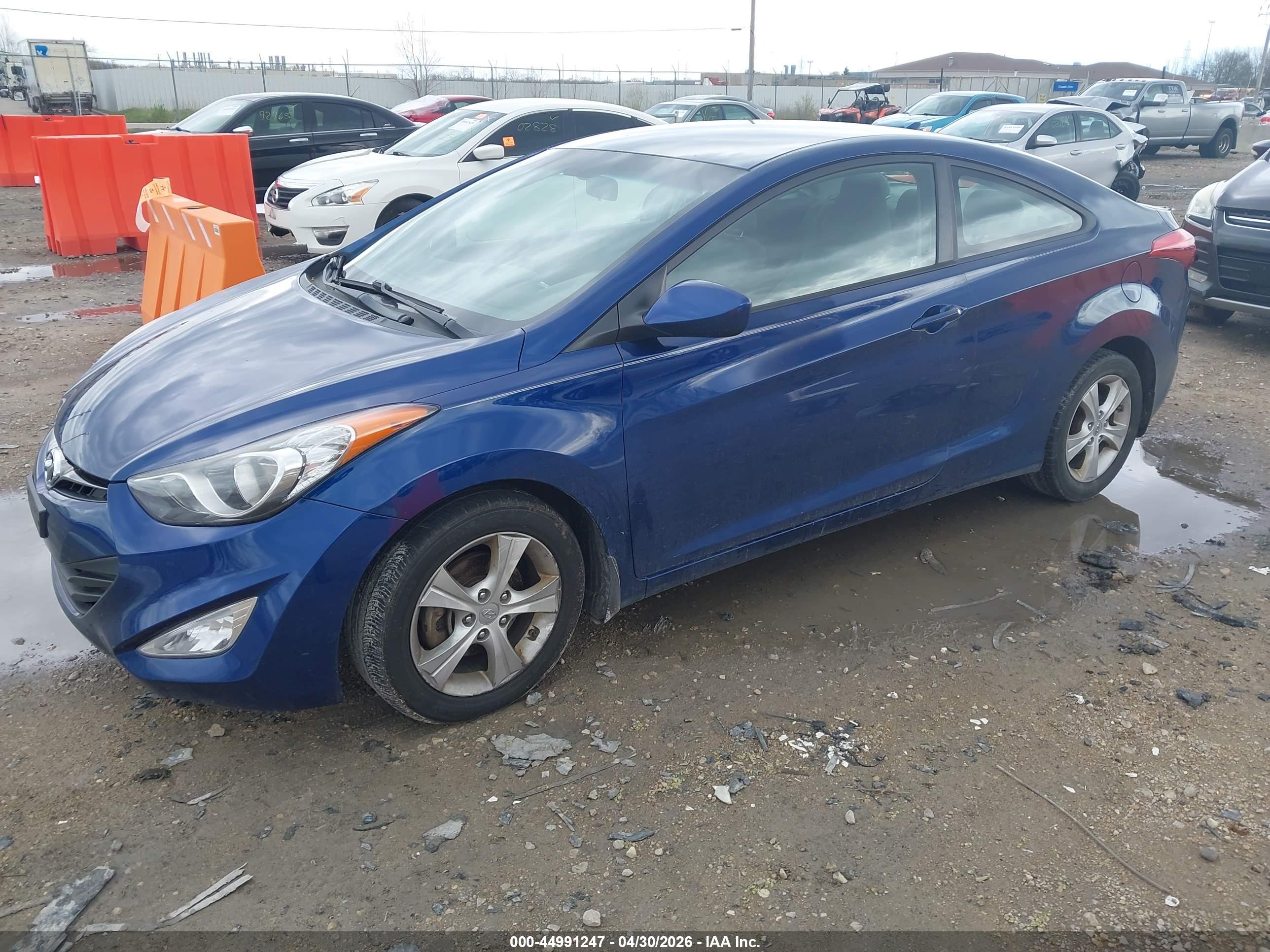 HYUNDAI ELANTRA image 2