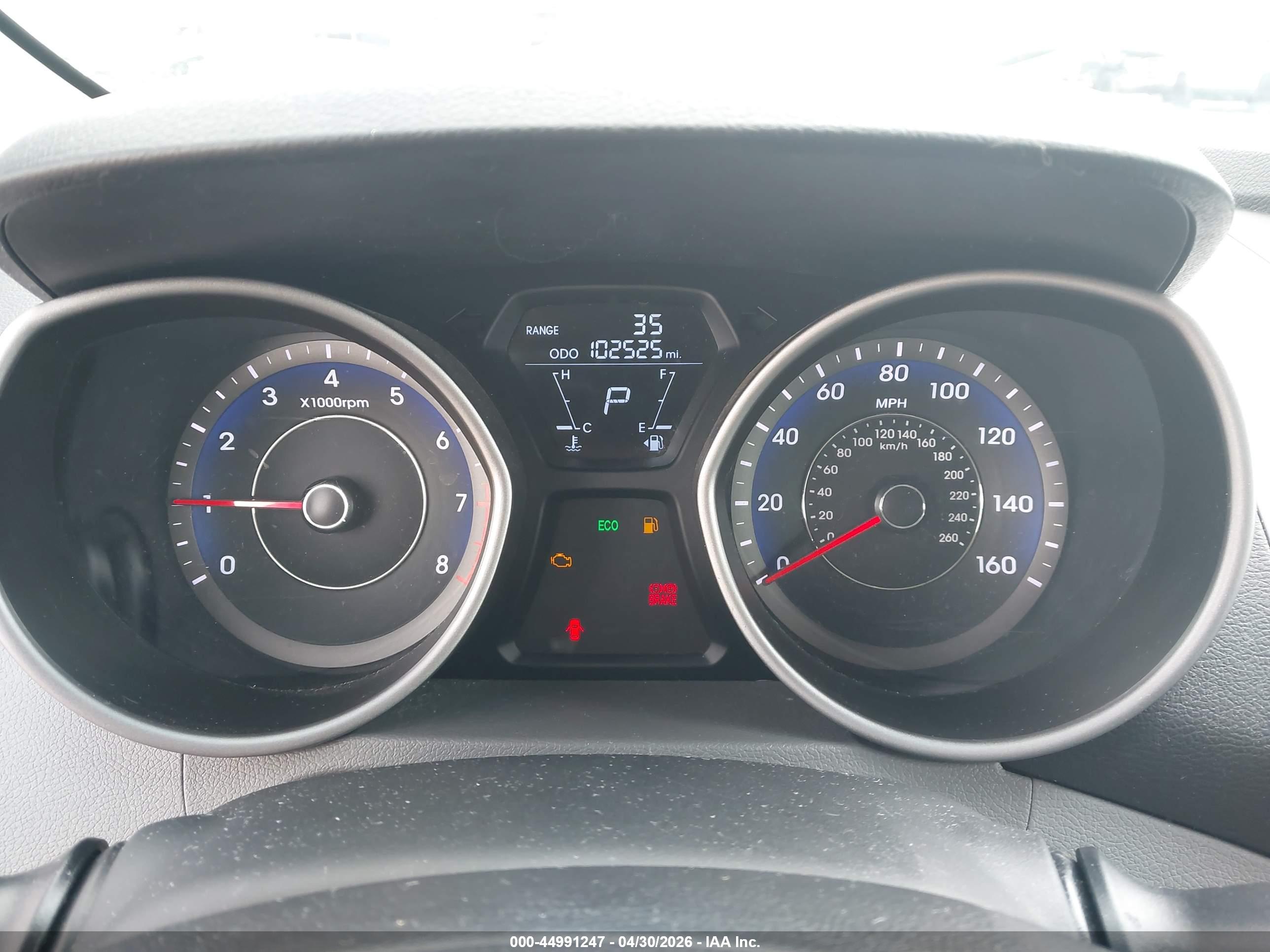 HYUNDAI ELANTRA image 7