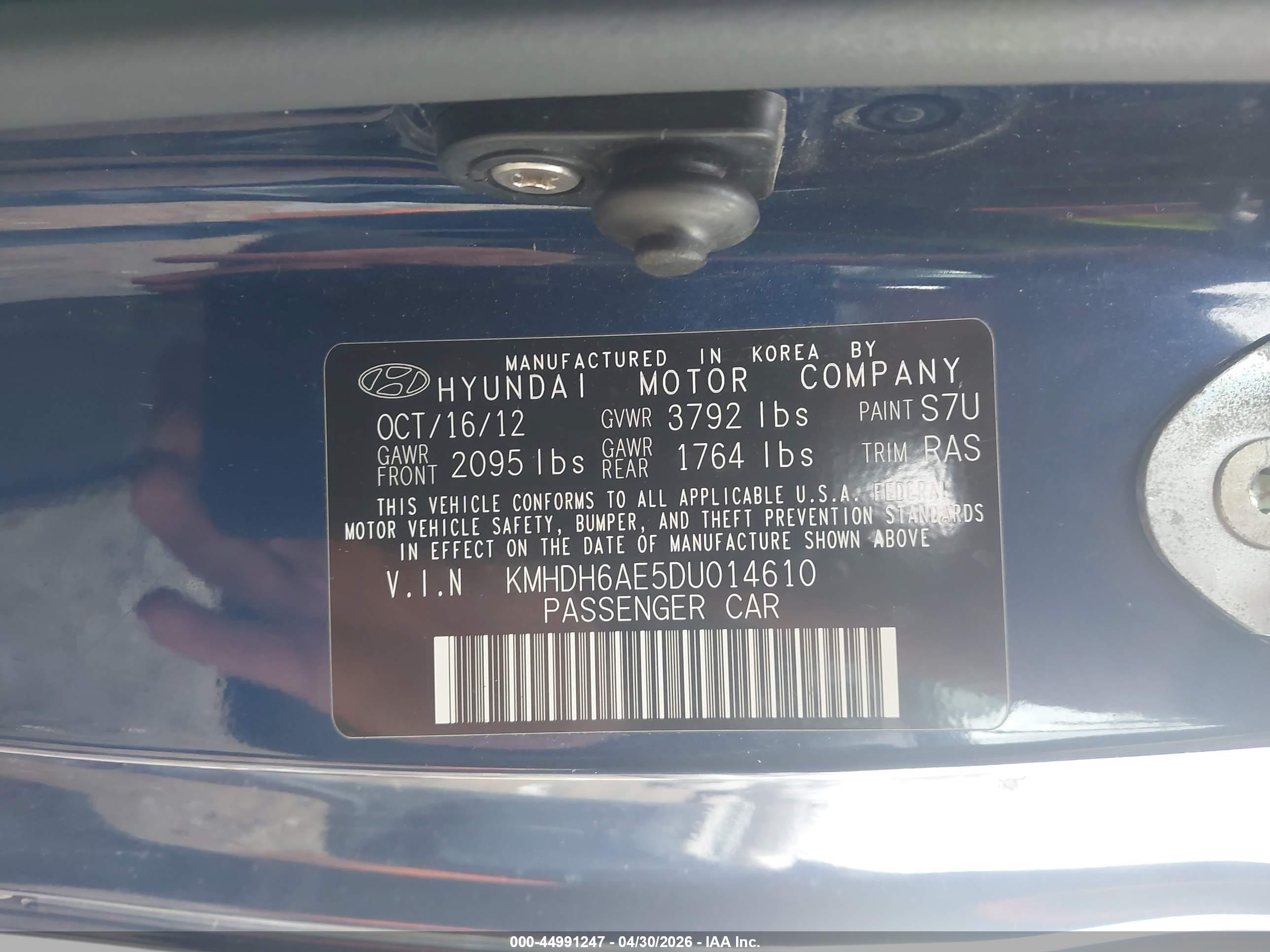 HYUNDAI ELANTRA image 9