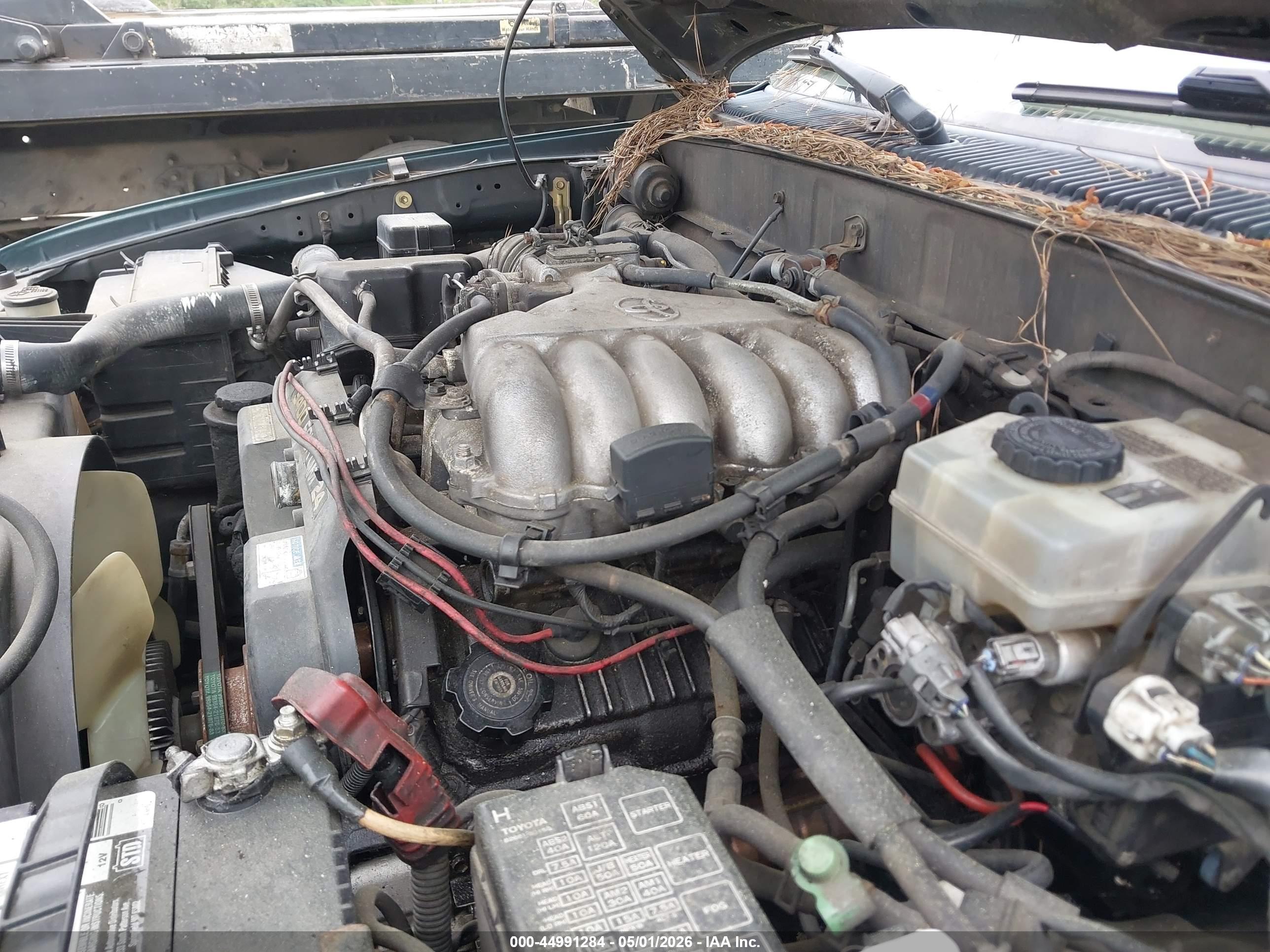 TOYOTA 4RUNNER image 10