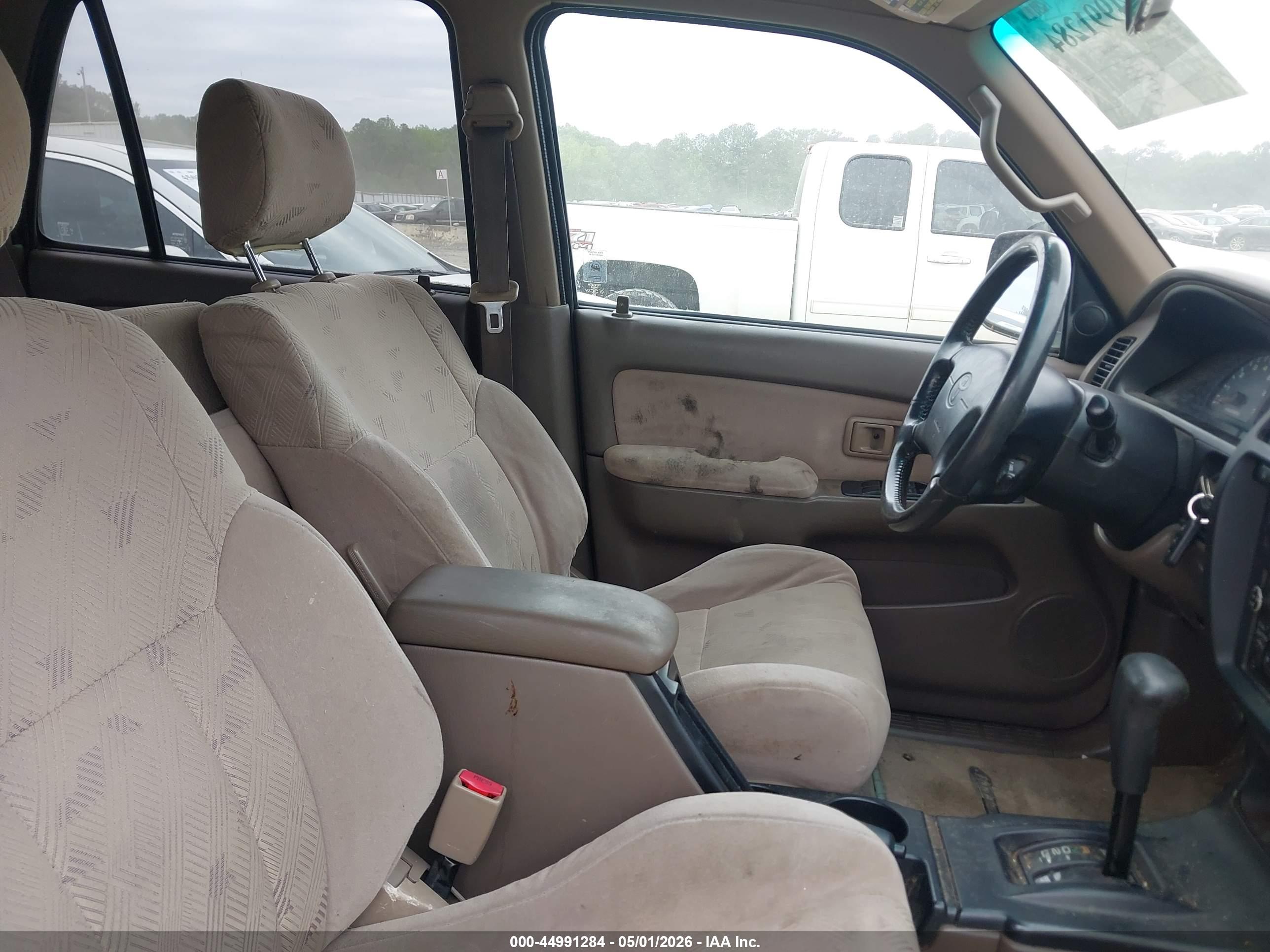 TOYOTA 4RUNNER image 5