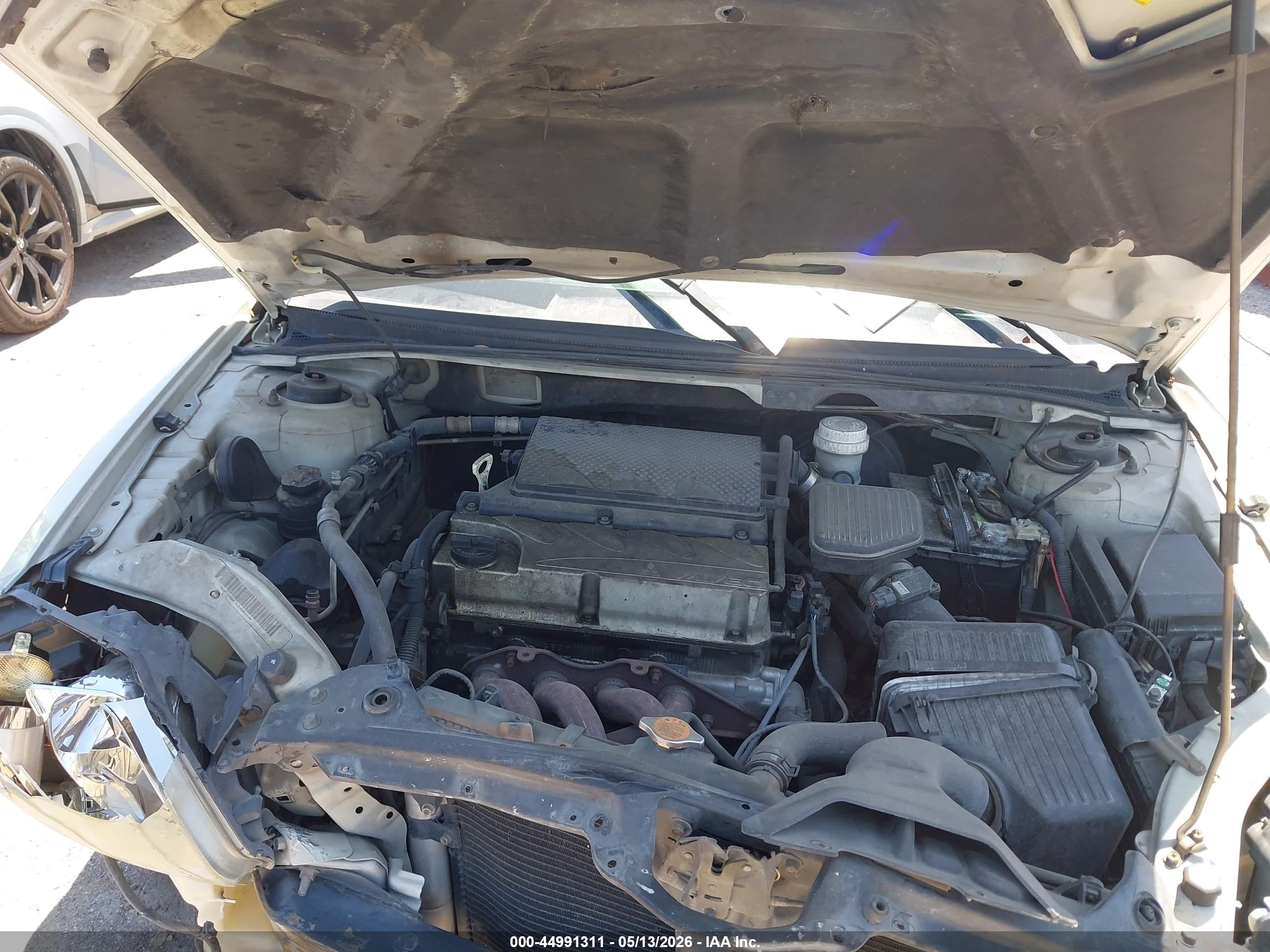 MITSUBISHI GALANT image 10