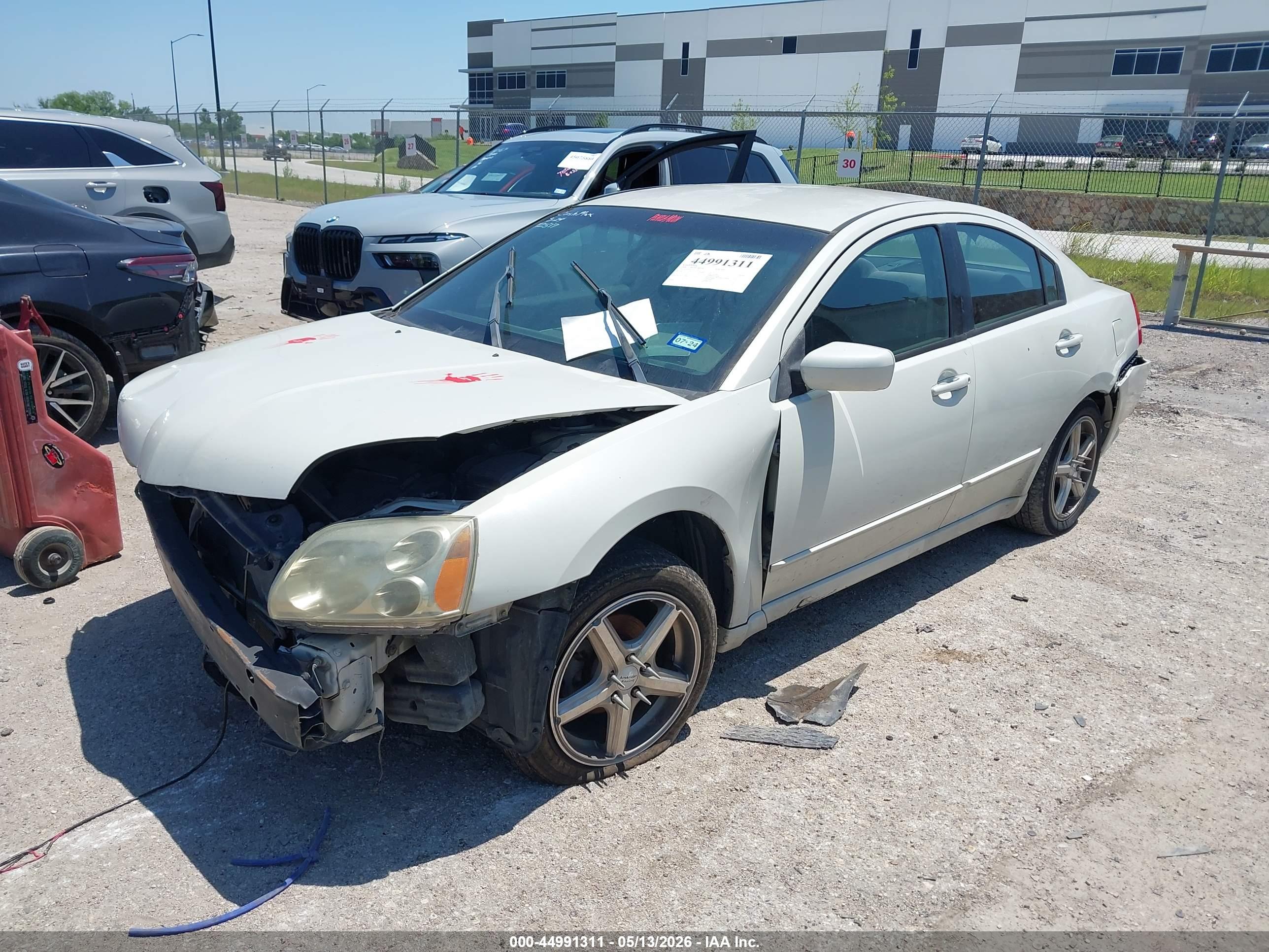 MITSUBISHI GALANT image 2