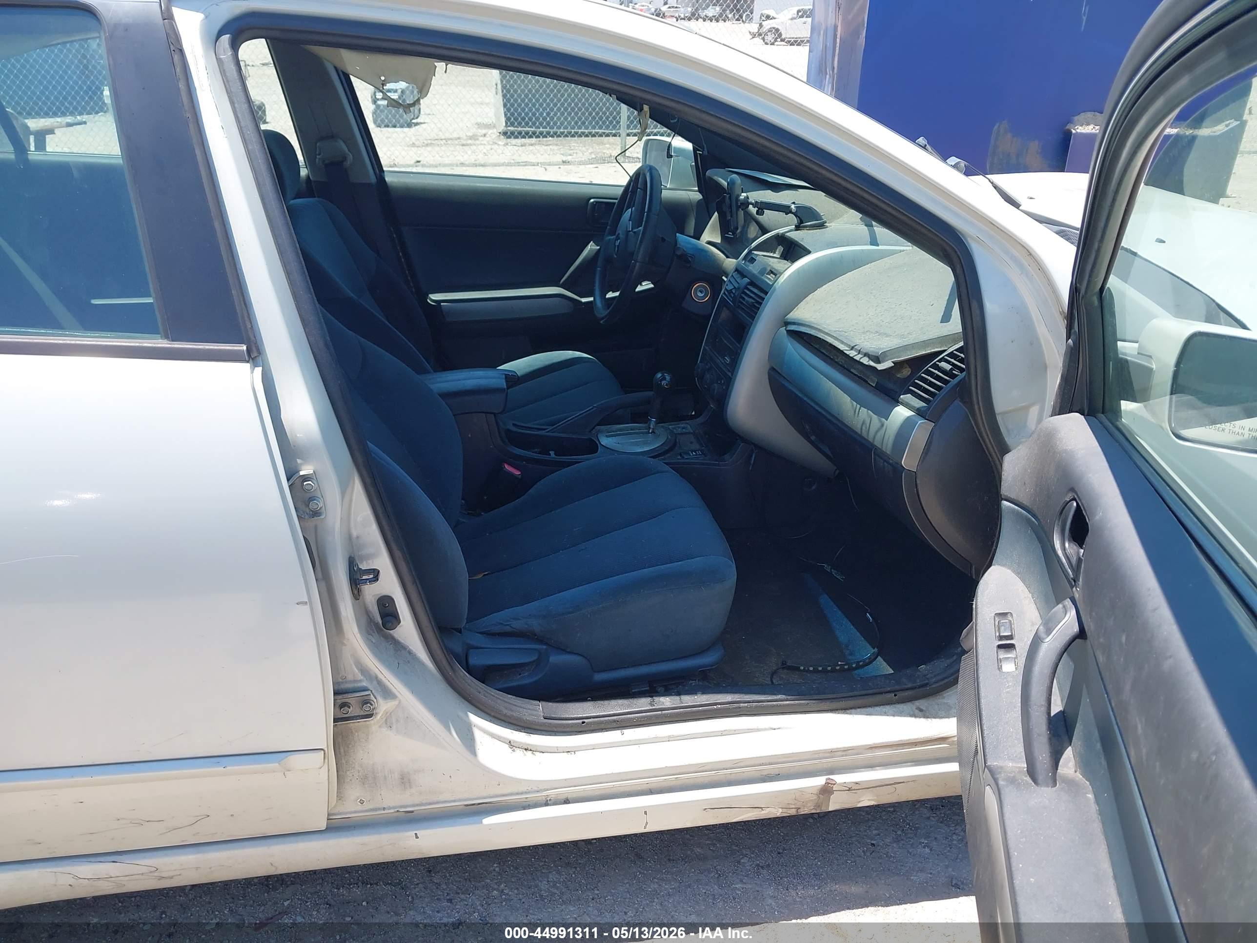 MITSUBISHI GALANT image 5