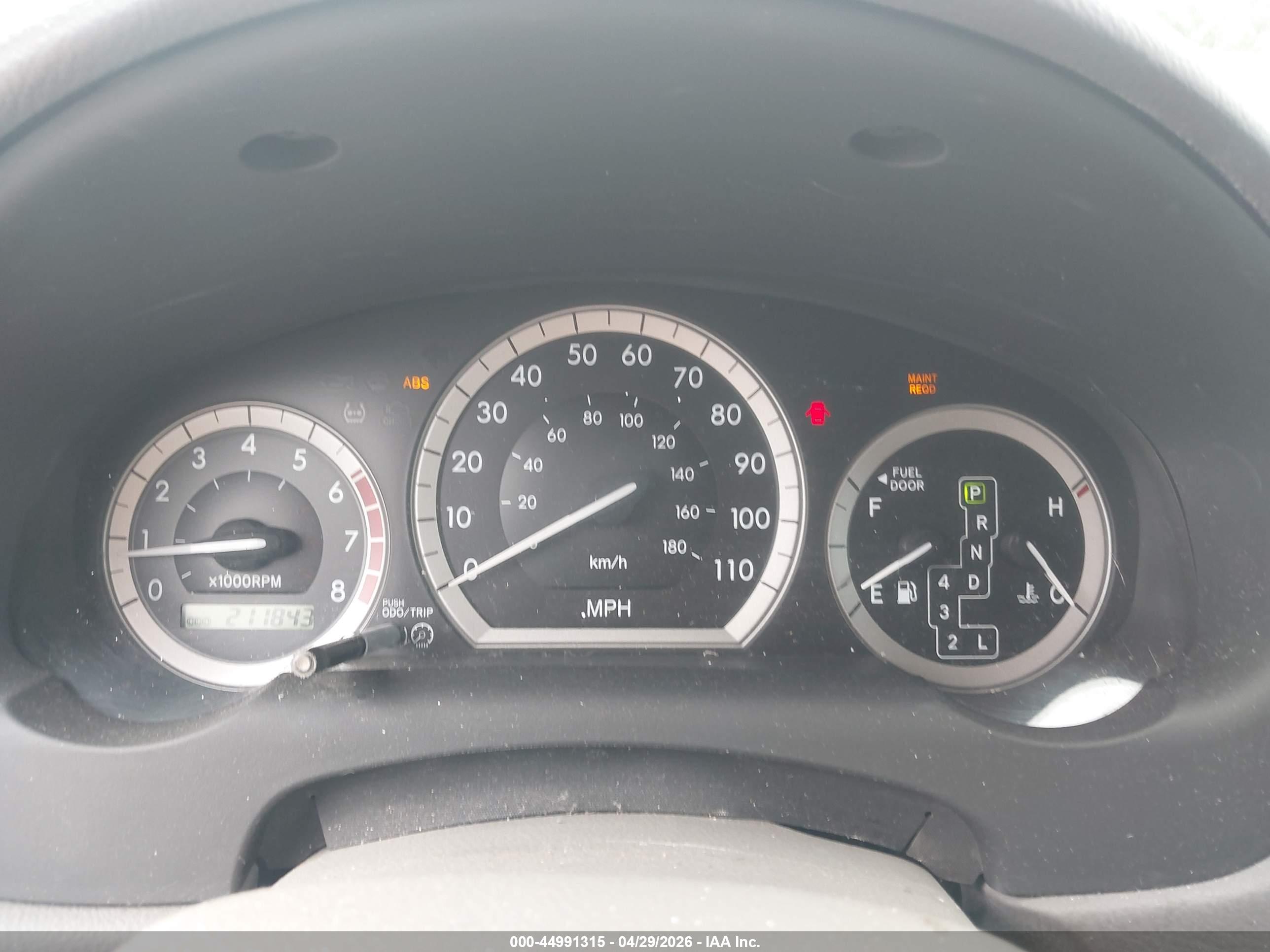 TOYOTA SIENNA image 7