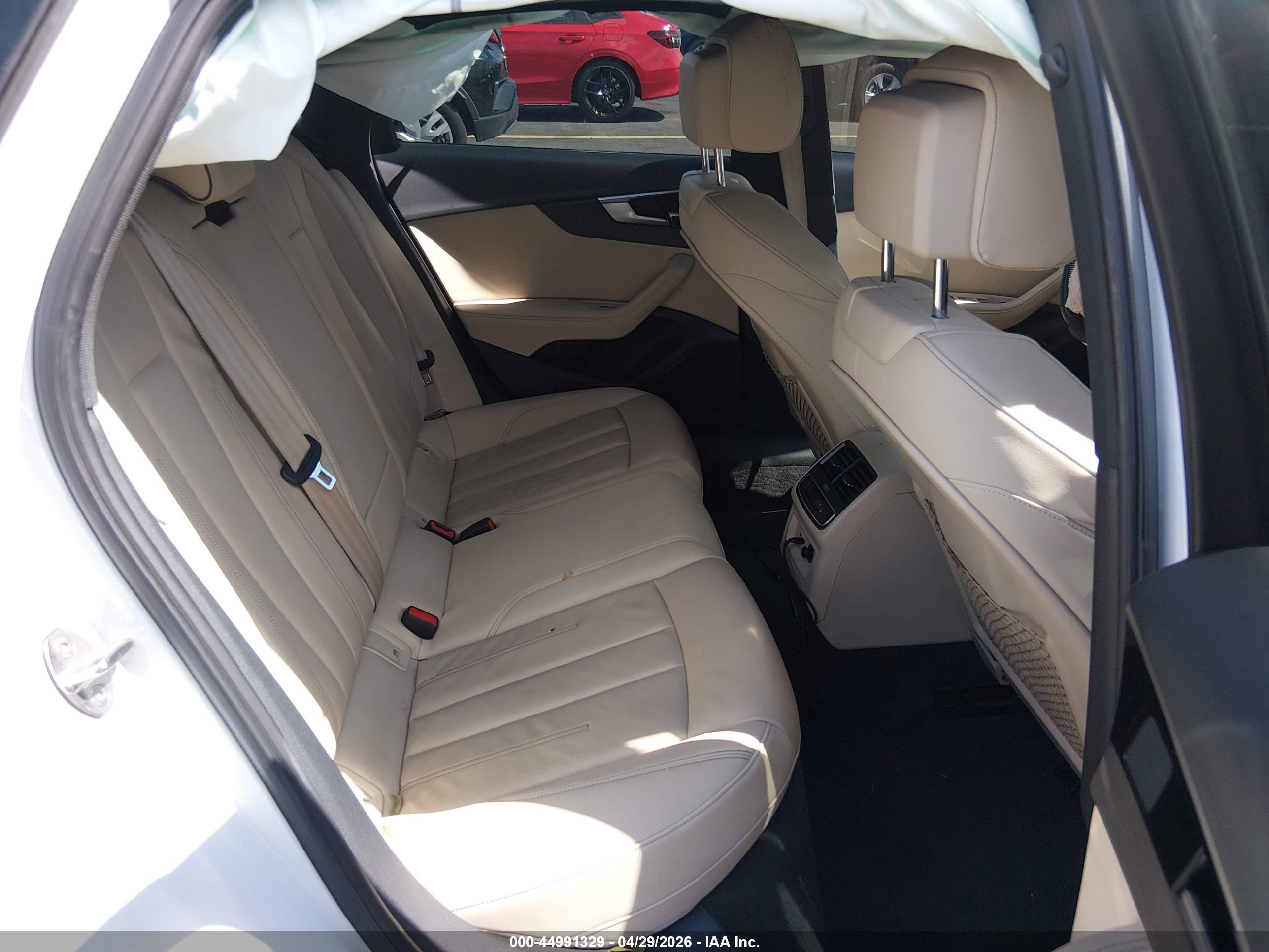 AUDI A4 image 8