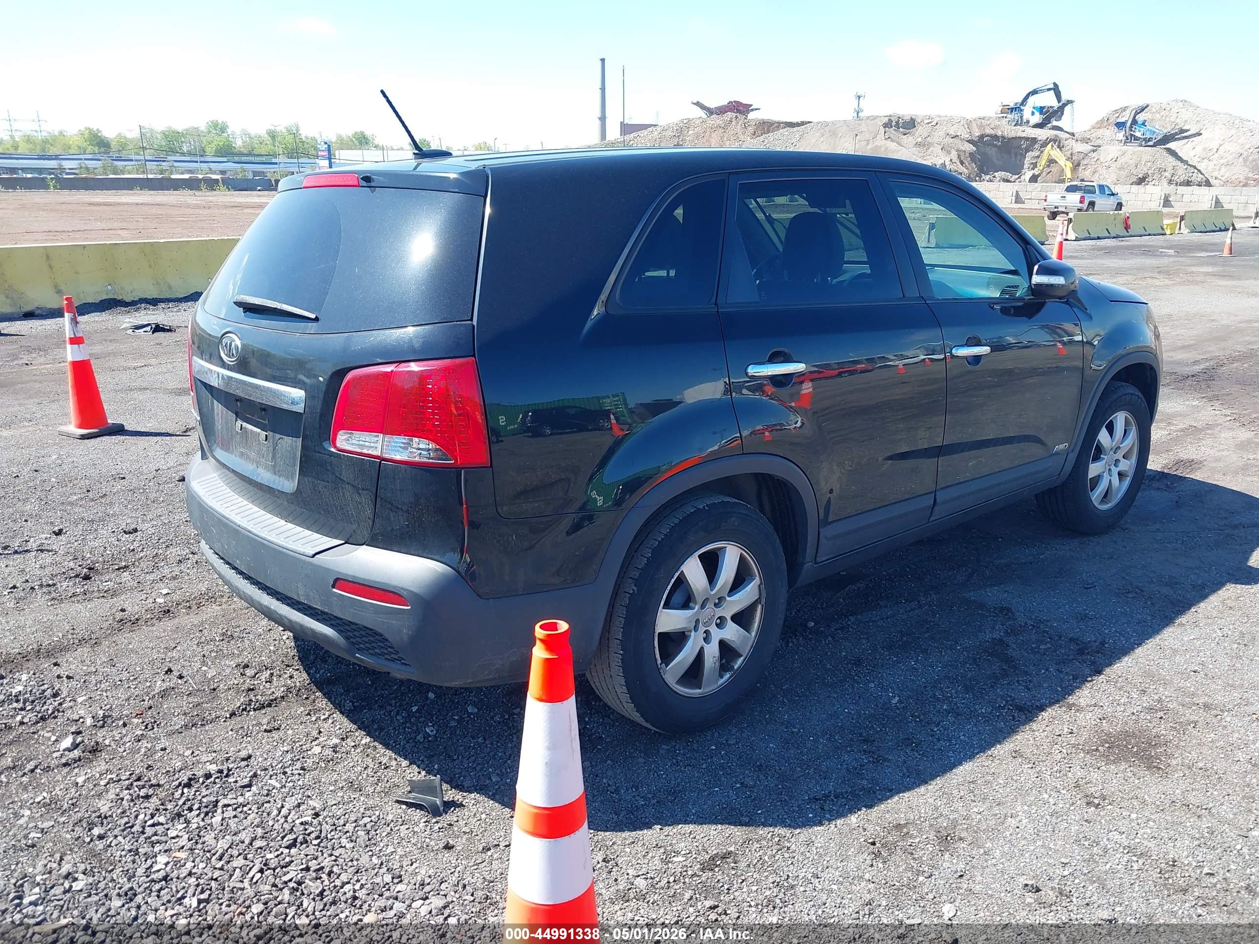 KIA SORENTO image 4