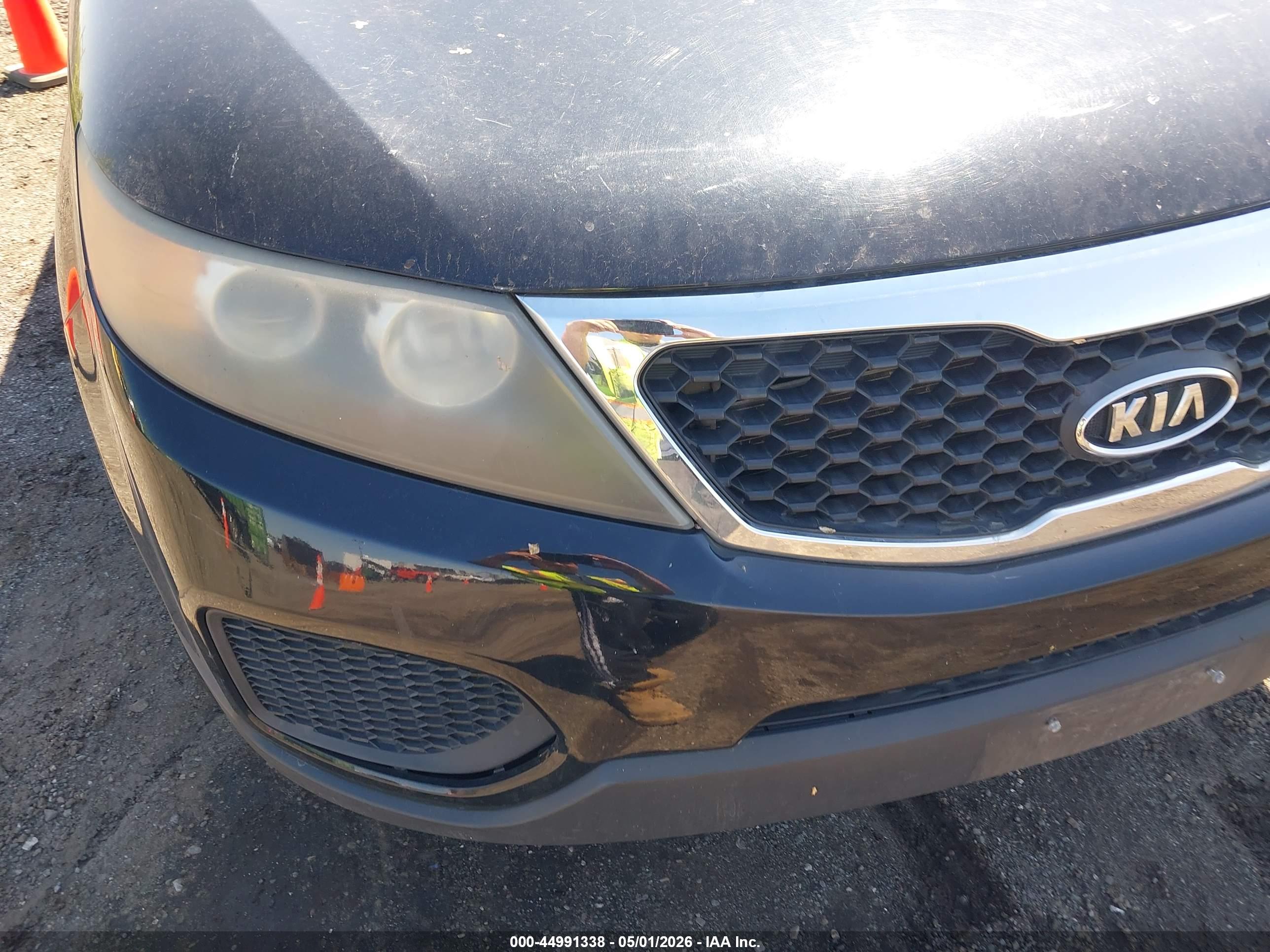 KIA SORENTO image 6
