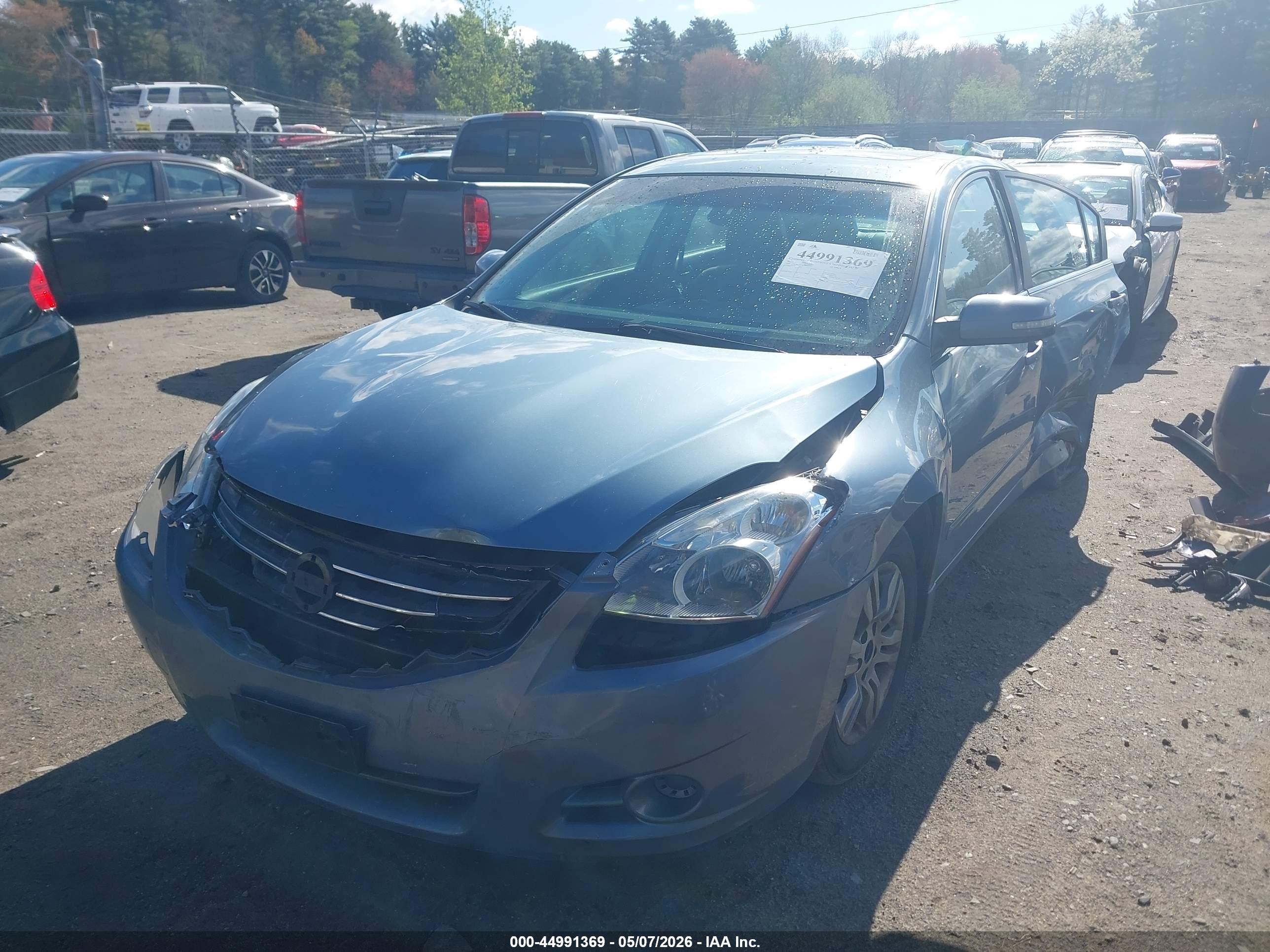 NISSAN ALTIMA image 2