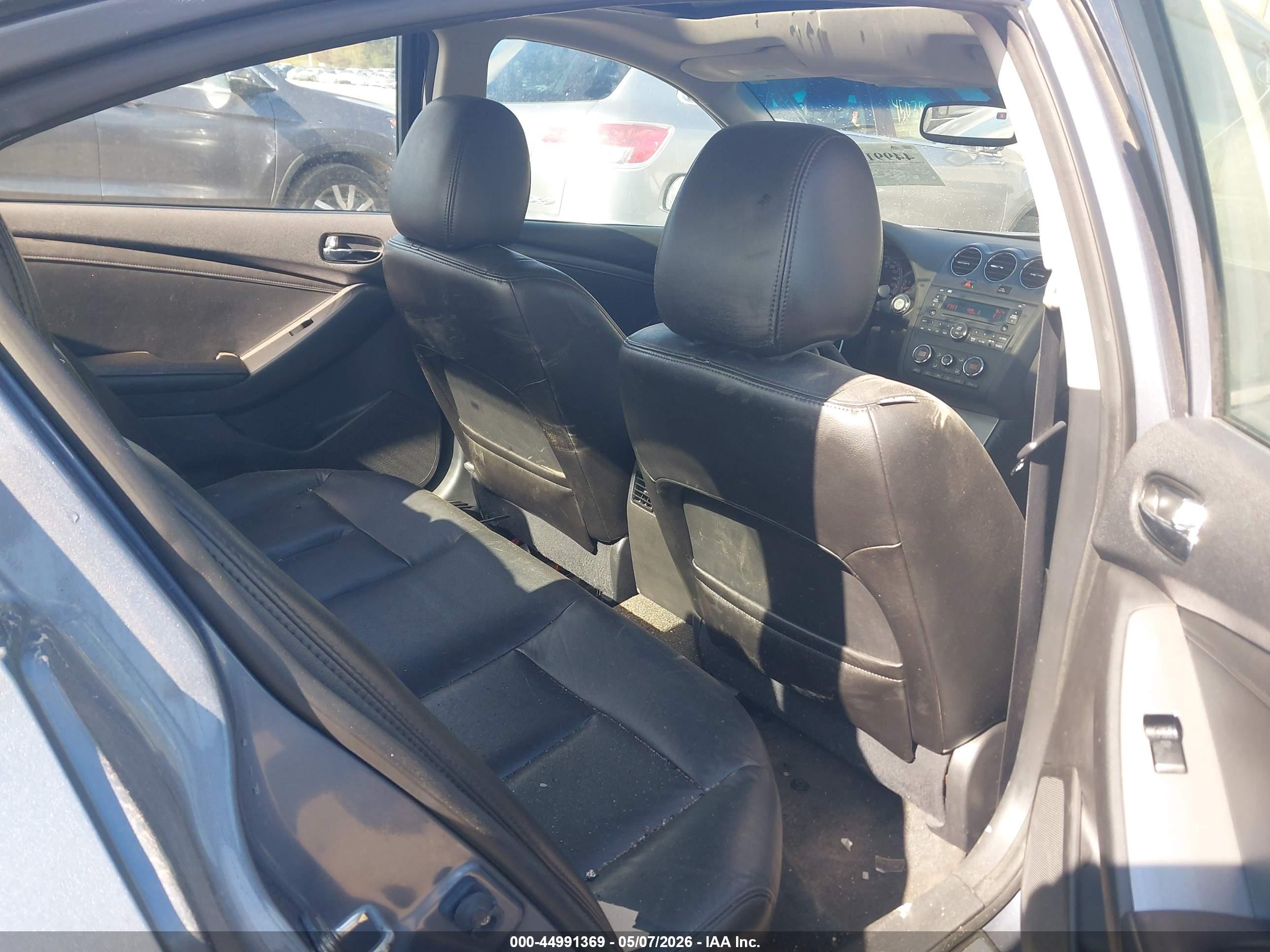 NISSAN ALTIMA image 8
