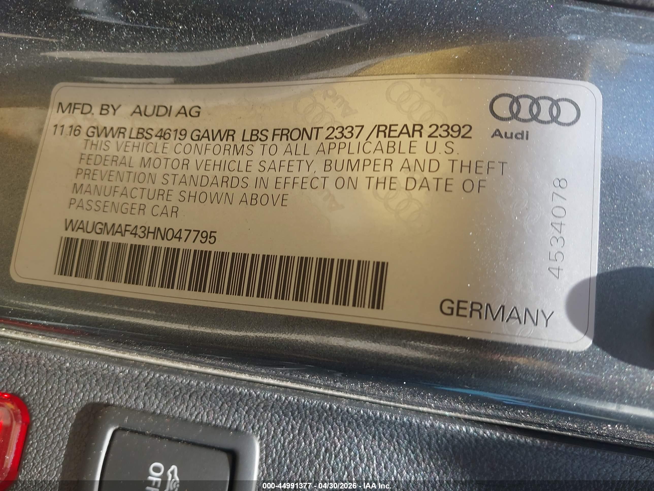 AUDI A4 image 9