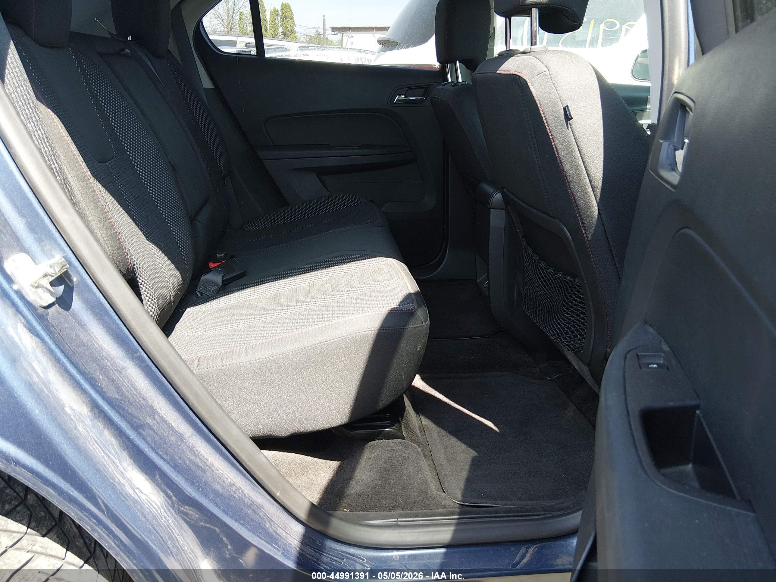 CHEVROLET EQUINOX image 8