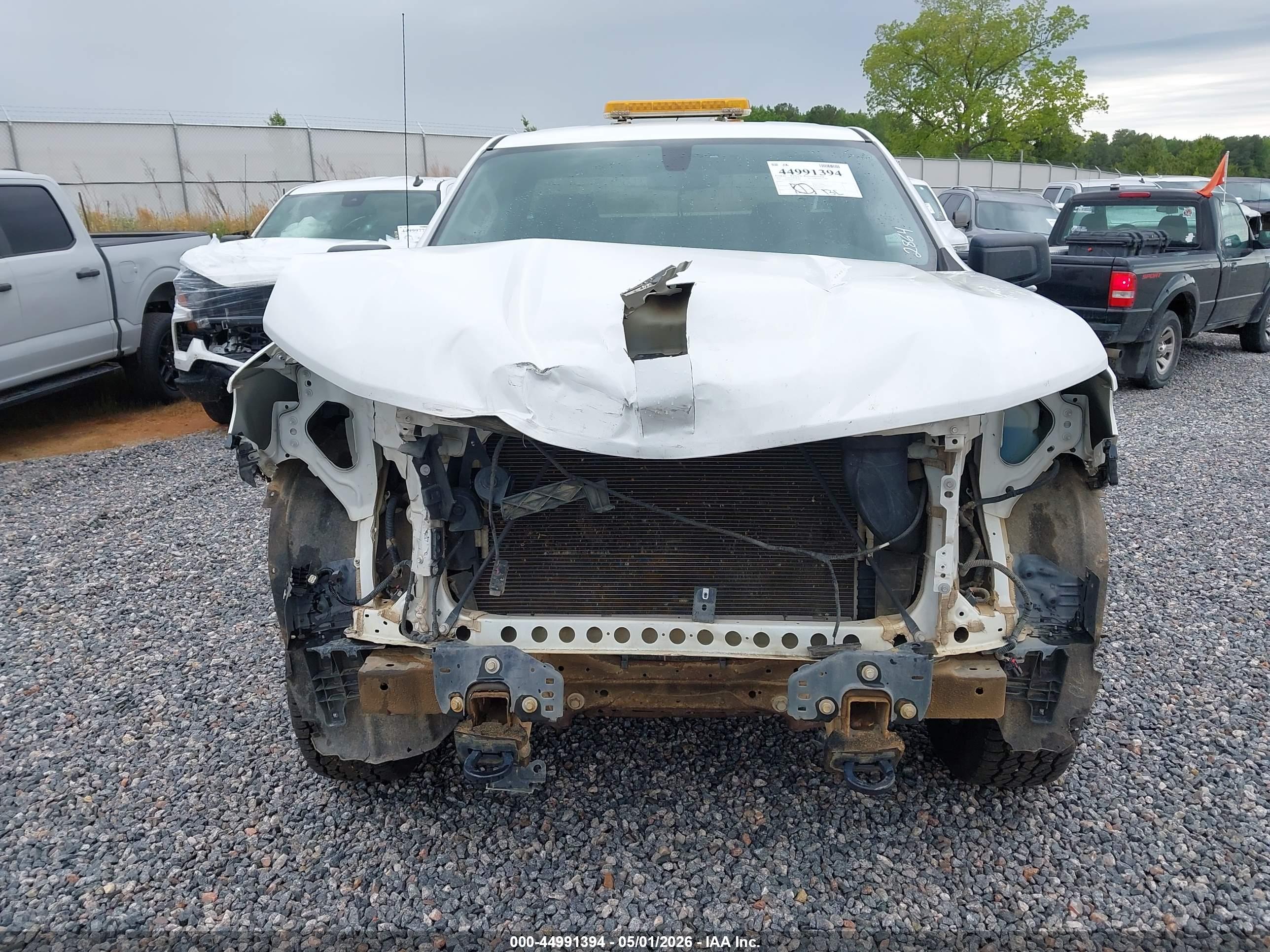 CHEVROLET SILVERADO image 6