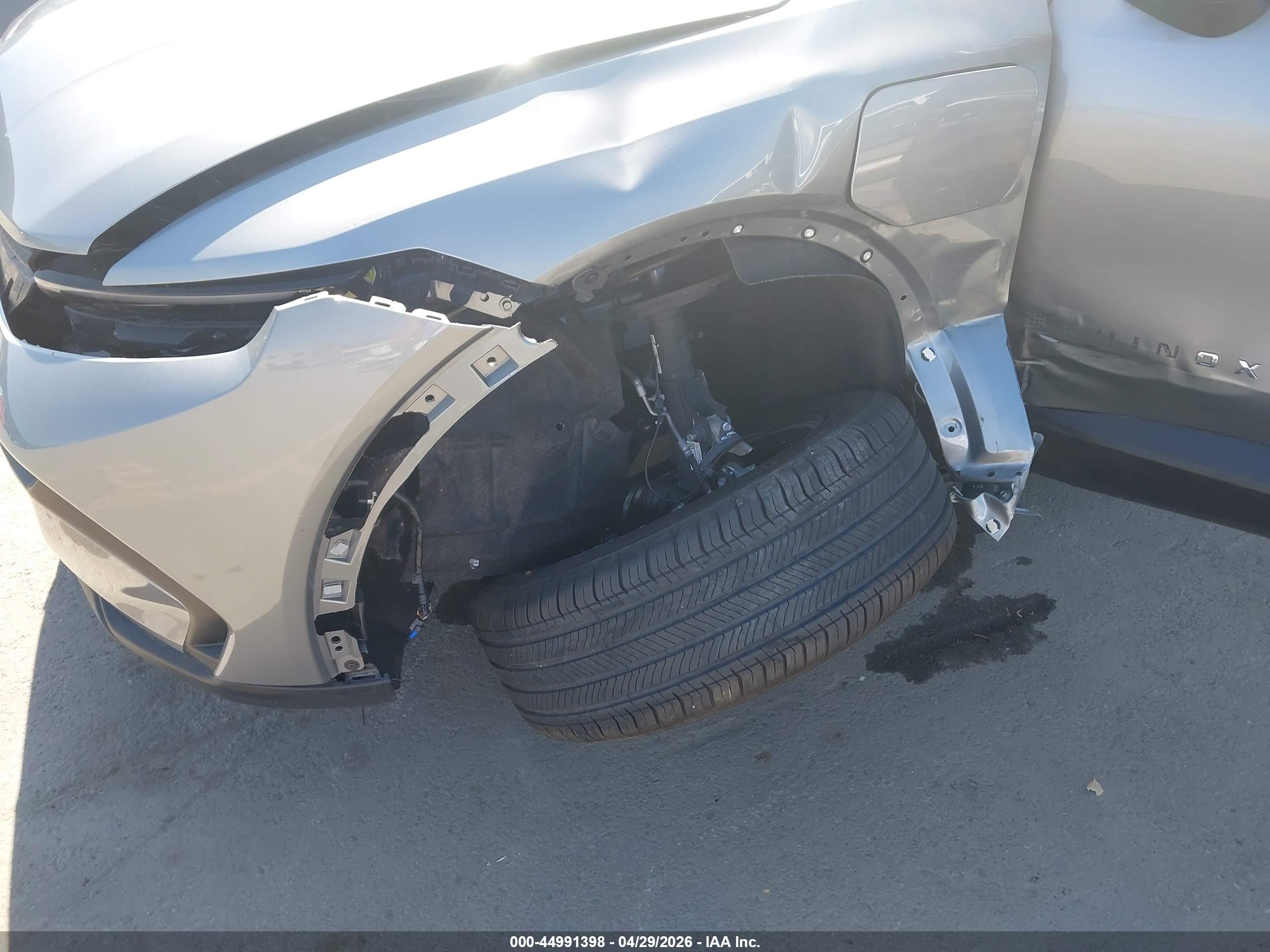 CHEVROLET EQUINOX image 6
