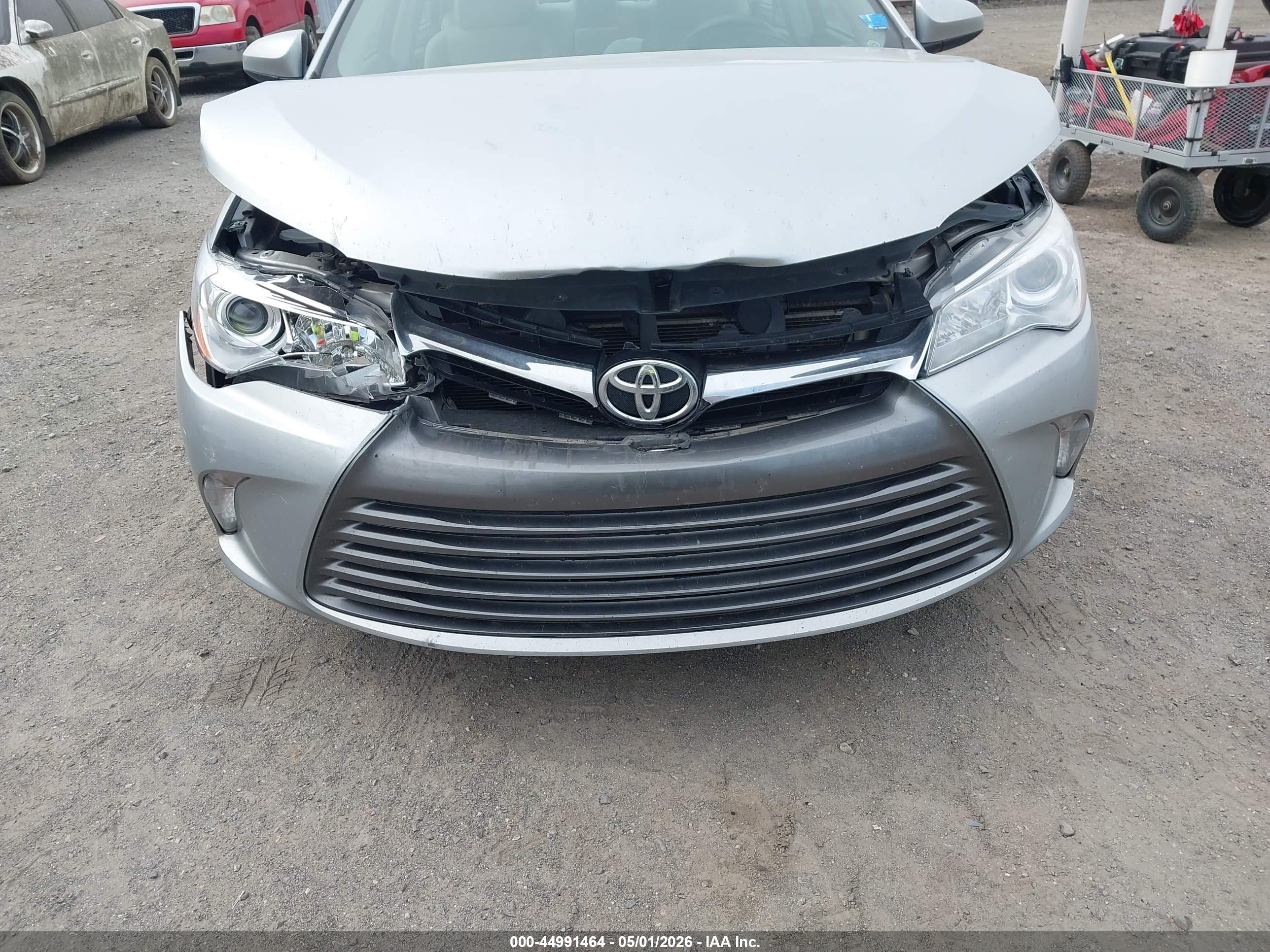 TOYOTA CAMRY image 6
