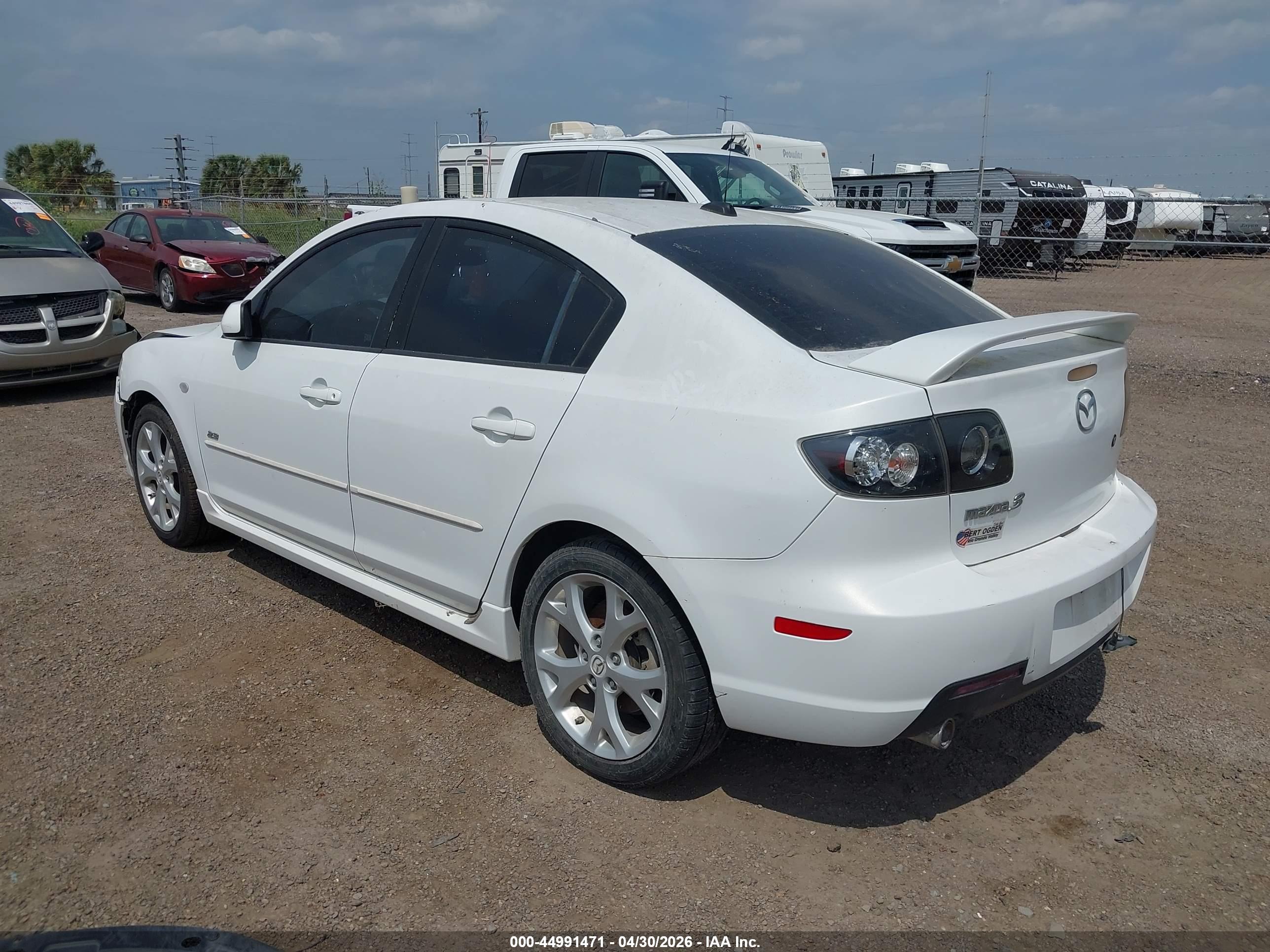 MAZDA MAZDA3 image 3