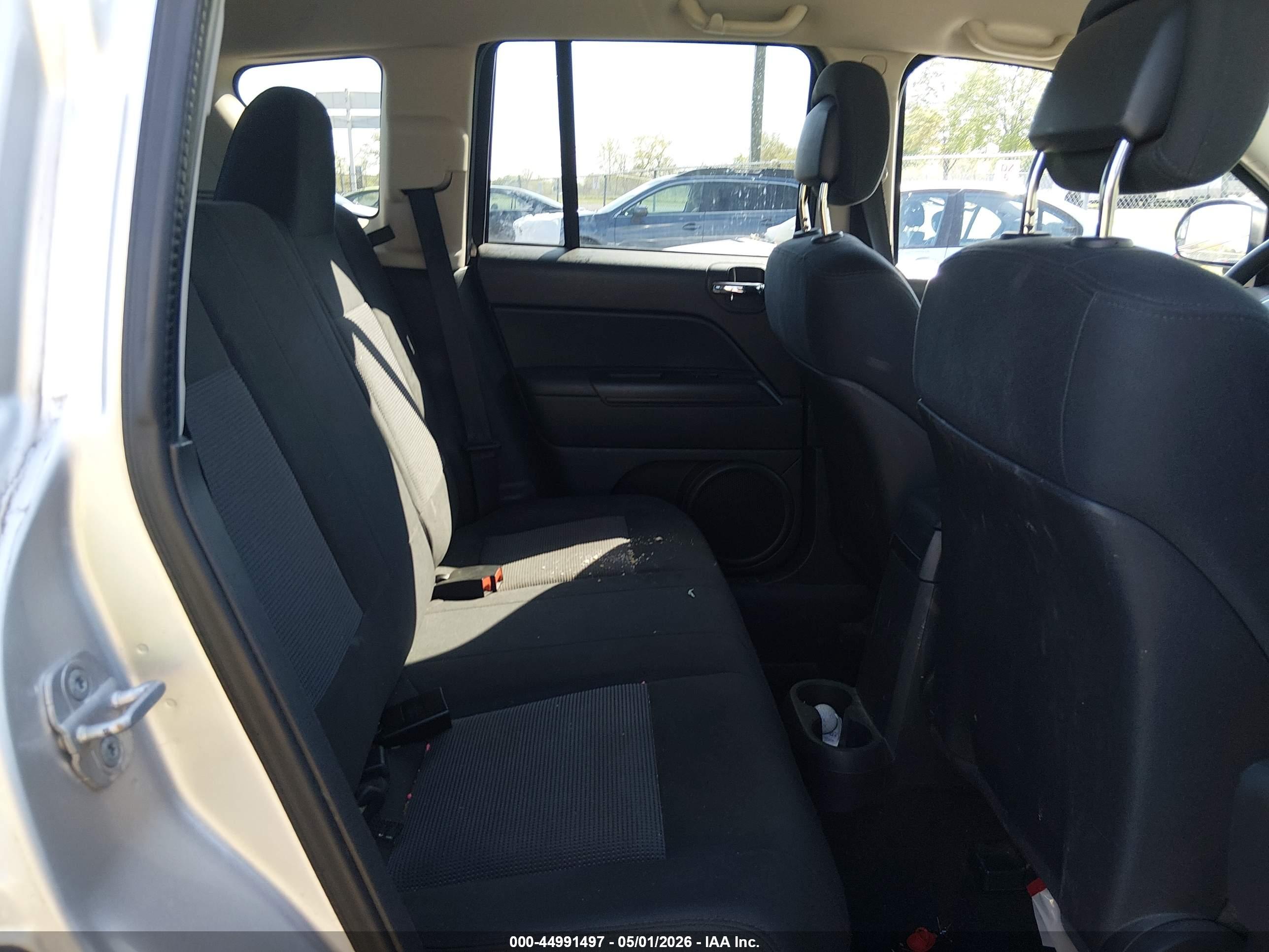 JEEP COMPASS image 8