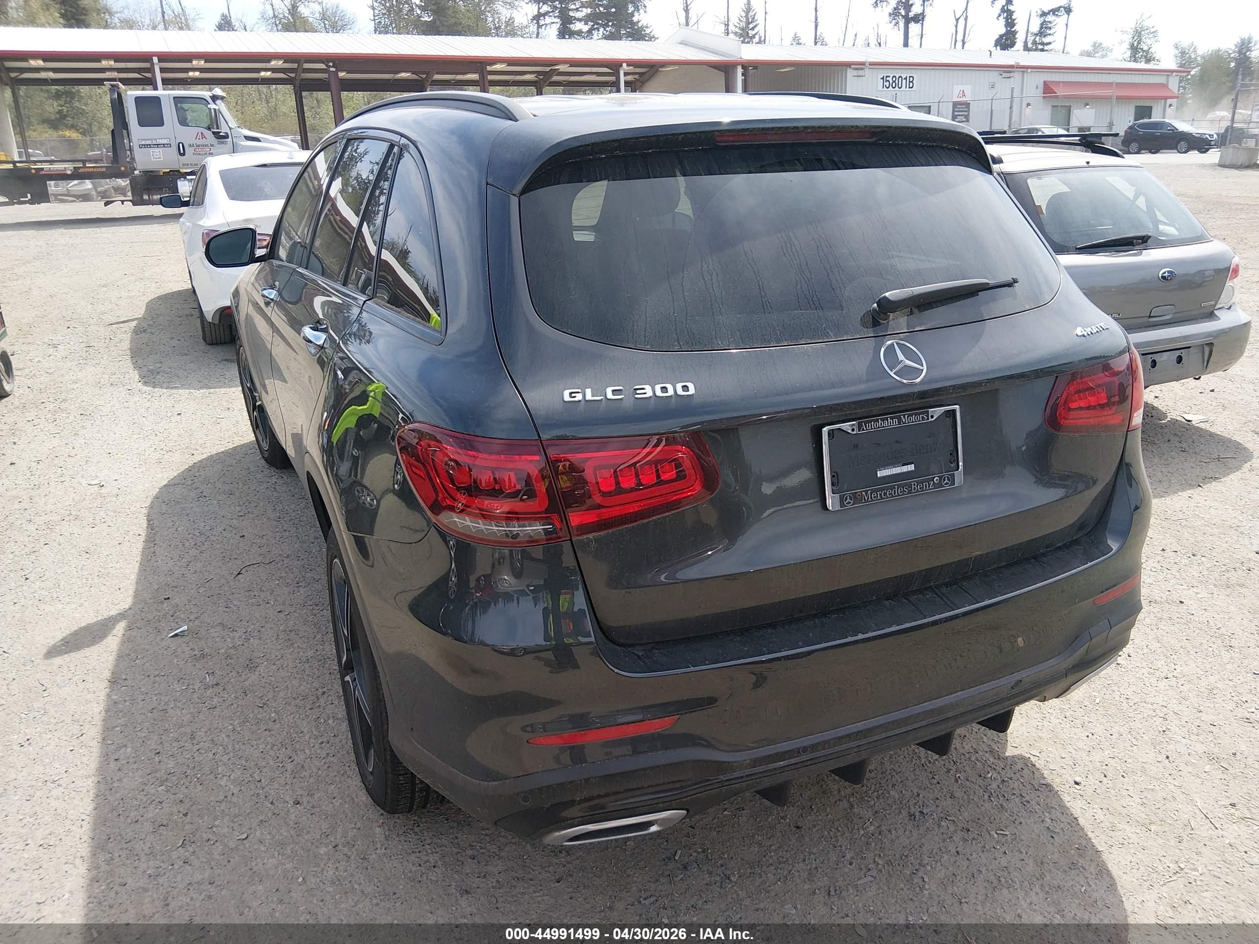 MERCEDES-BENZ GLC image 3