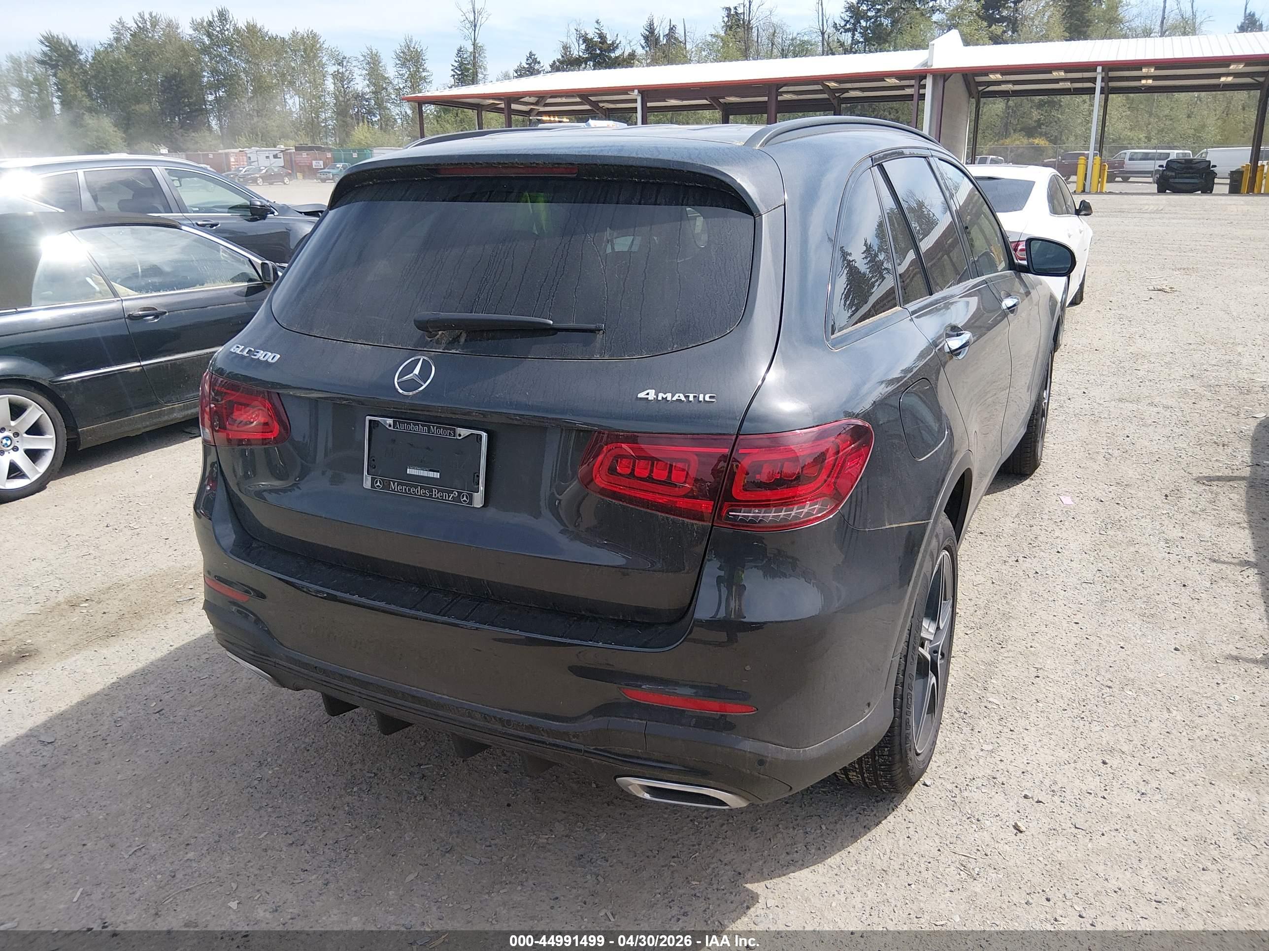 MERCEDES-BENZ GLC image 4