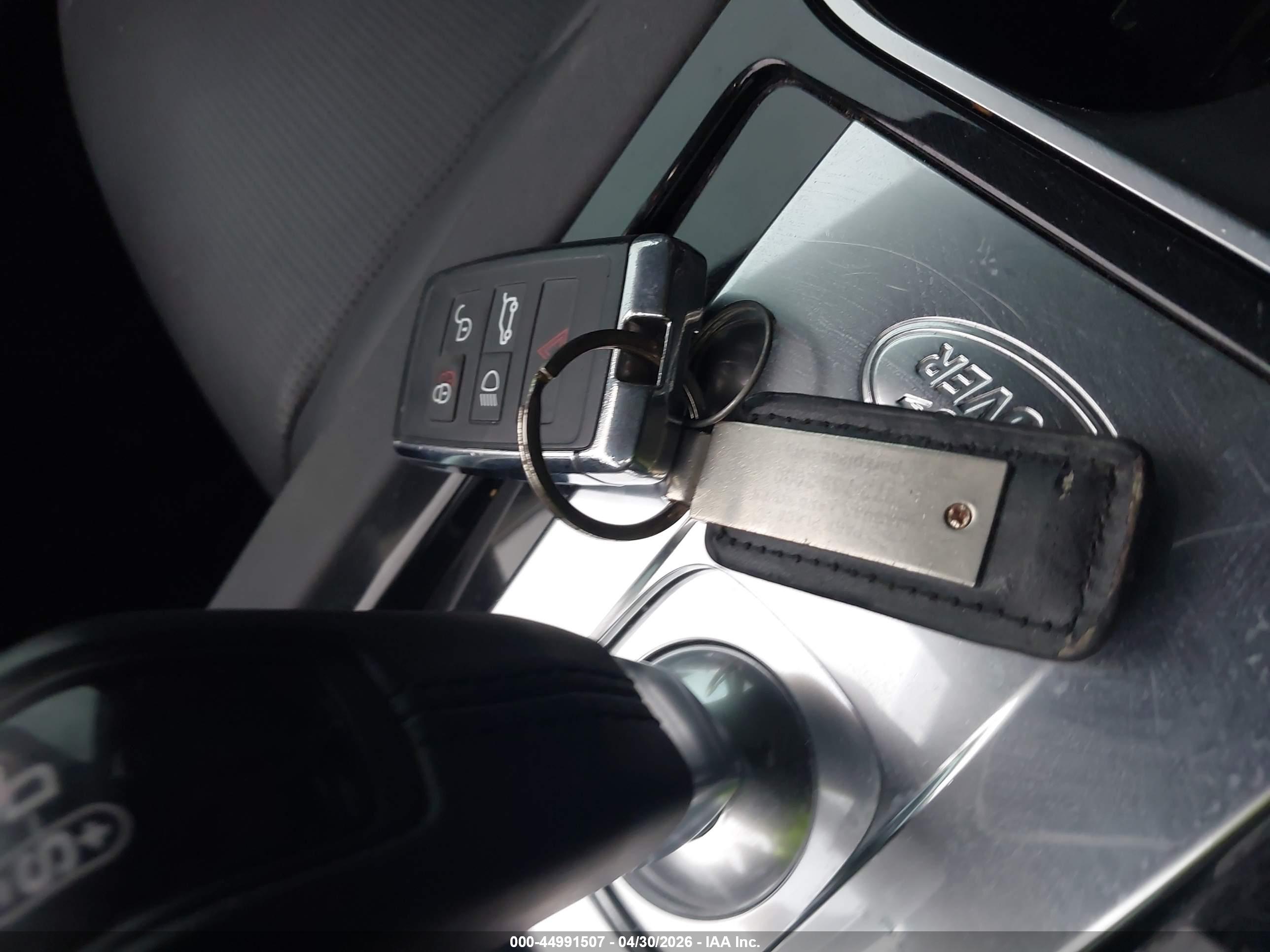 LAND ROVER image 11