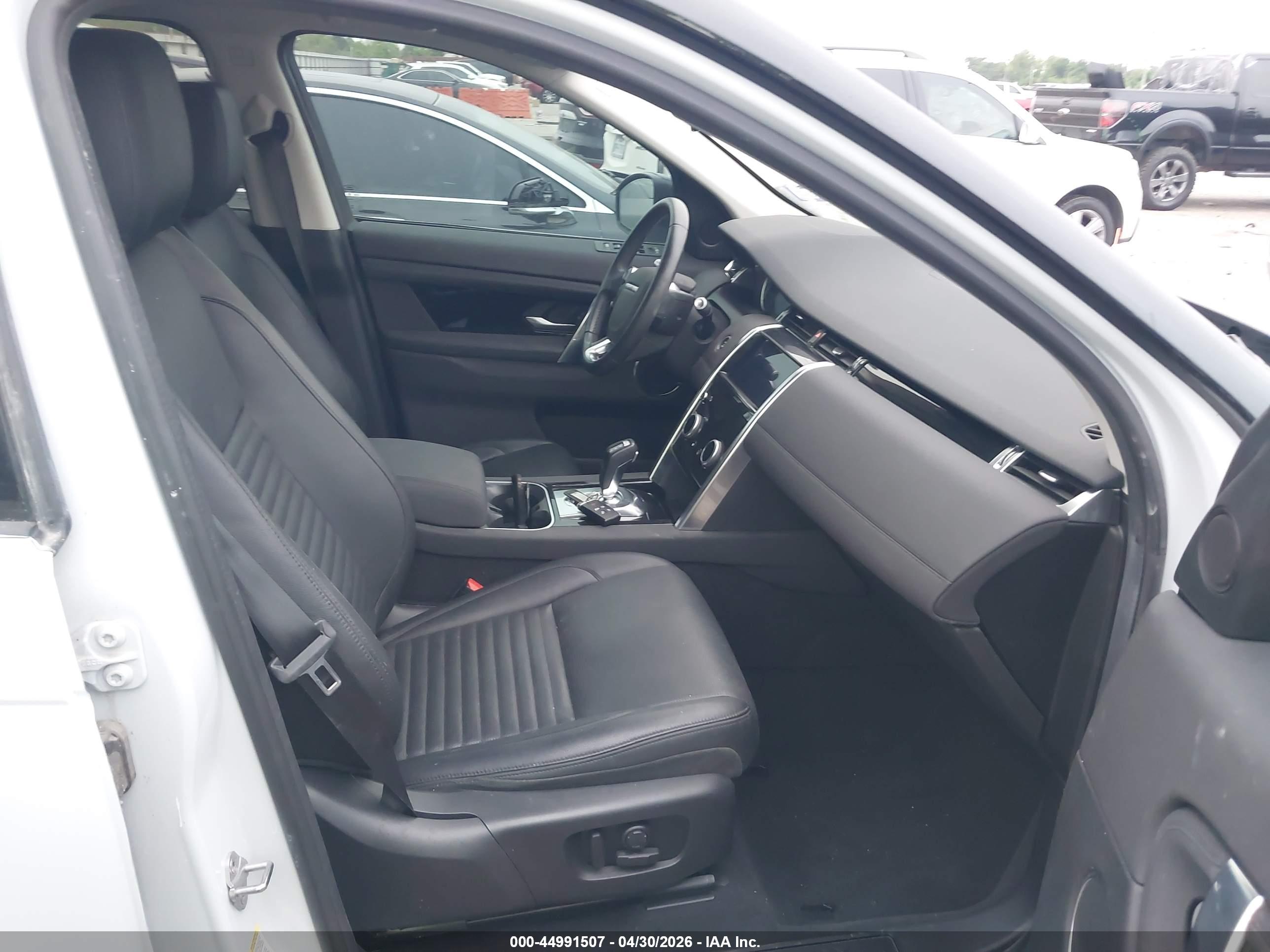 LAND ROVER image 5