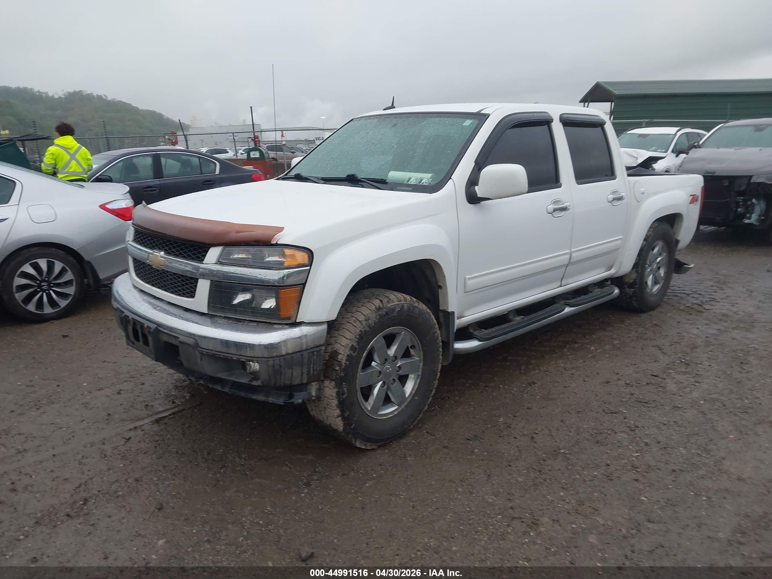 CHEVROLET COLORADO image 2