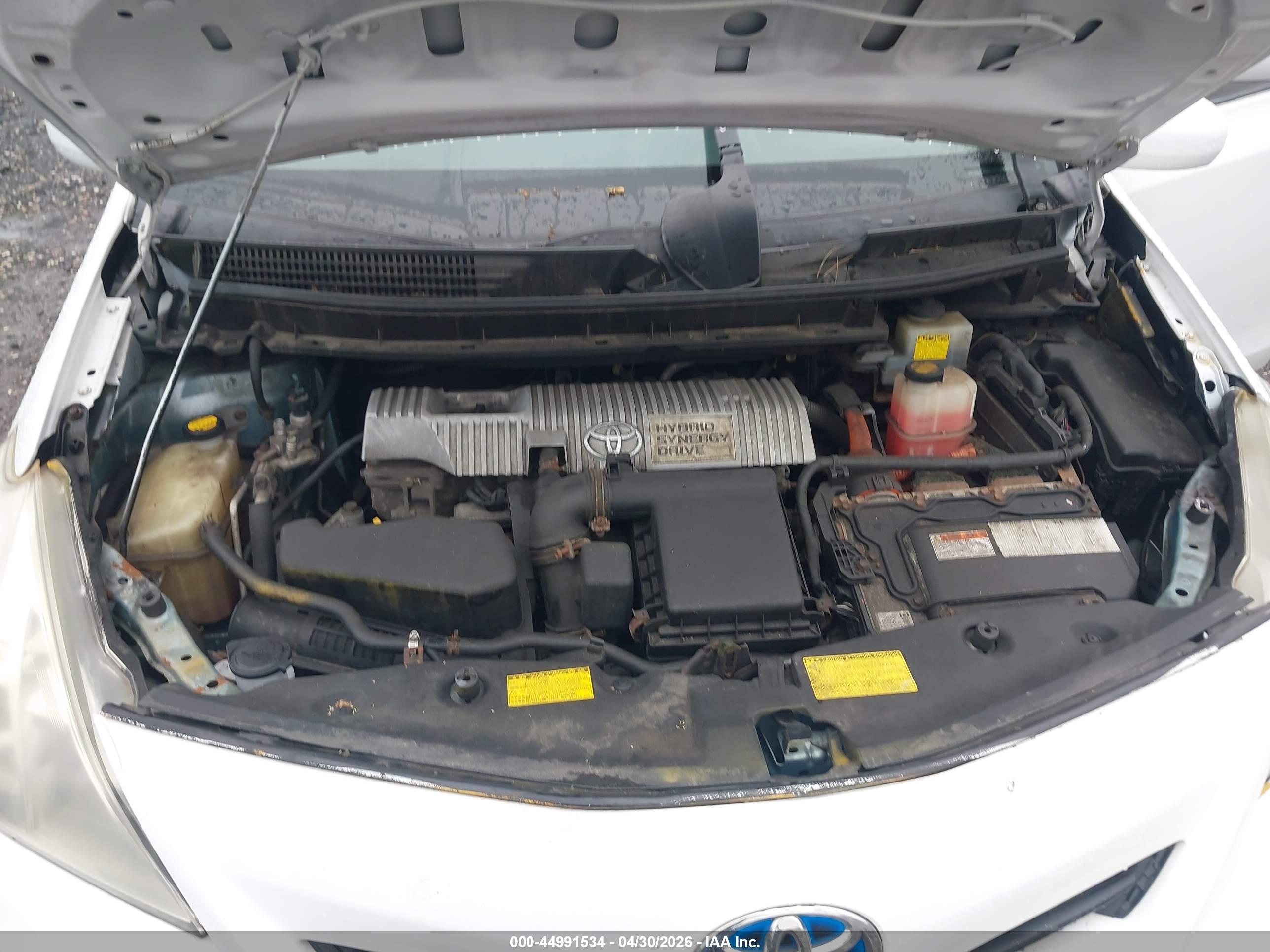 TOYOTA PRIUS image 10
