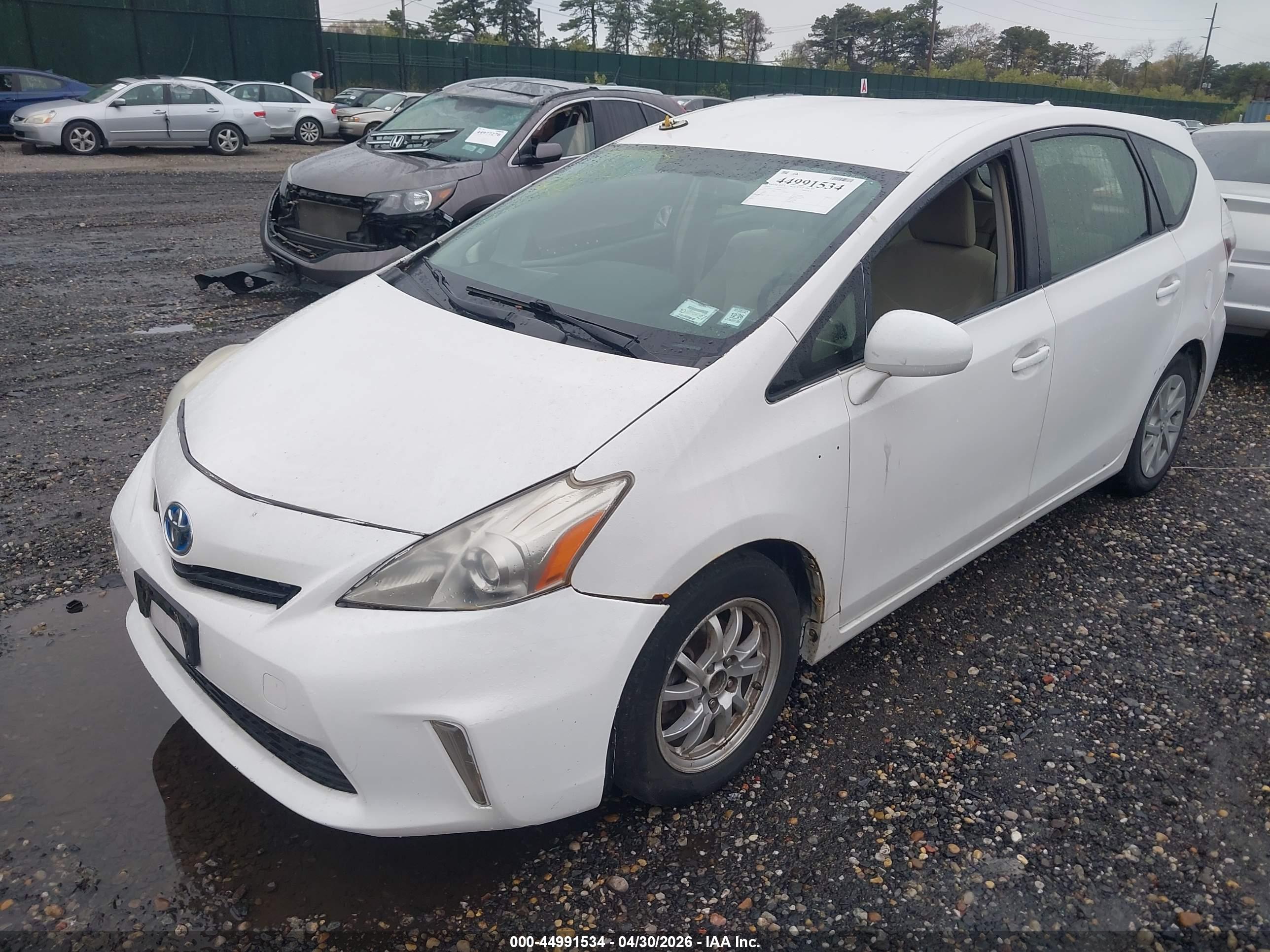 TOYOTA PRIUS image 2