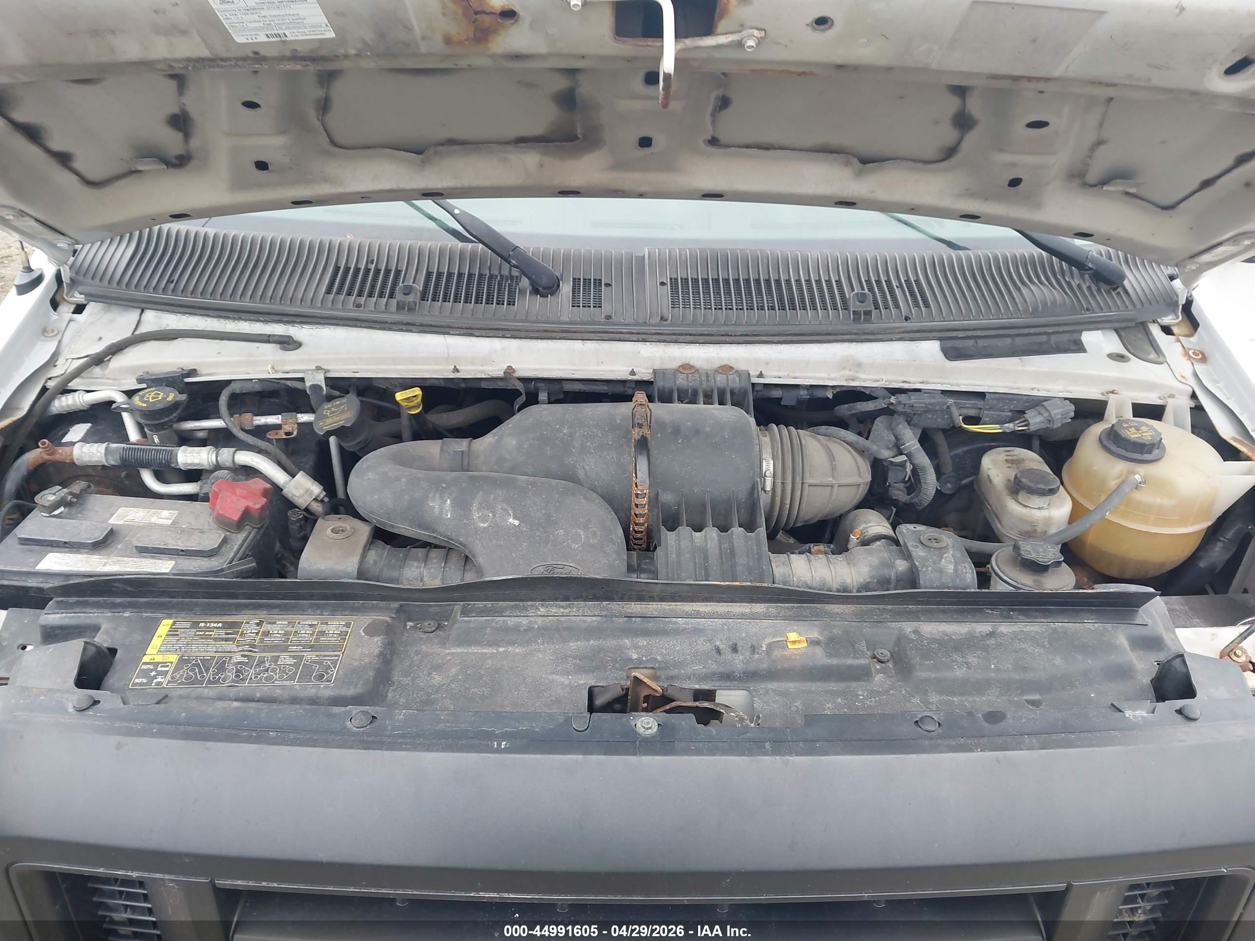 FORD E-250 image 10