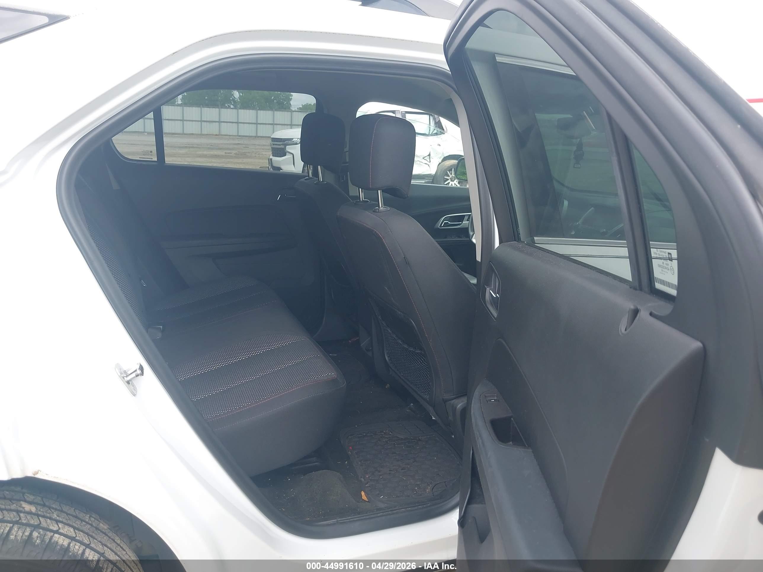 CHEVROLET EQUINOX image 8