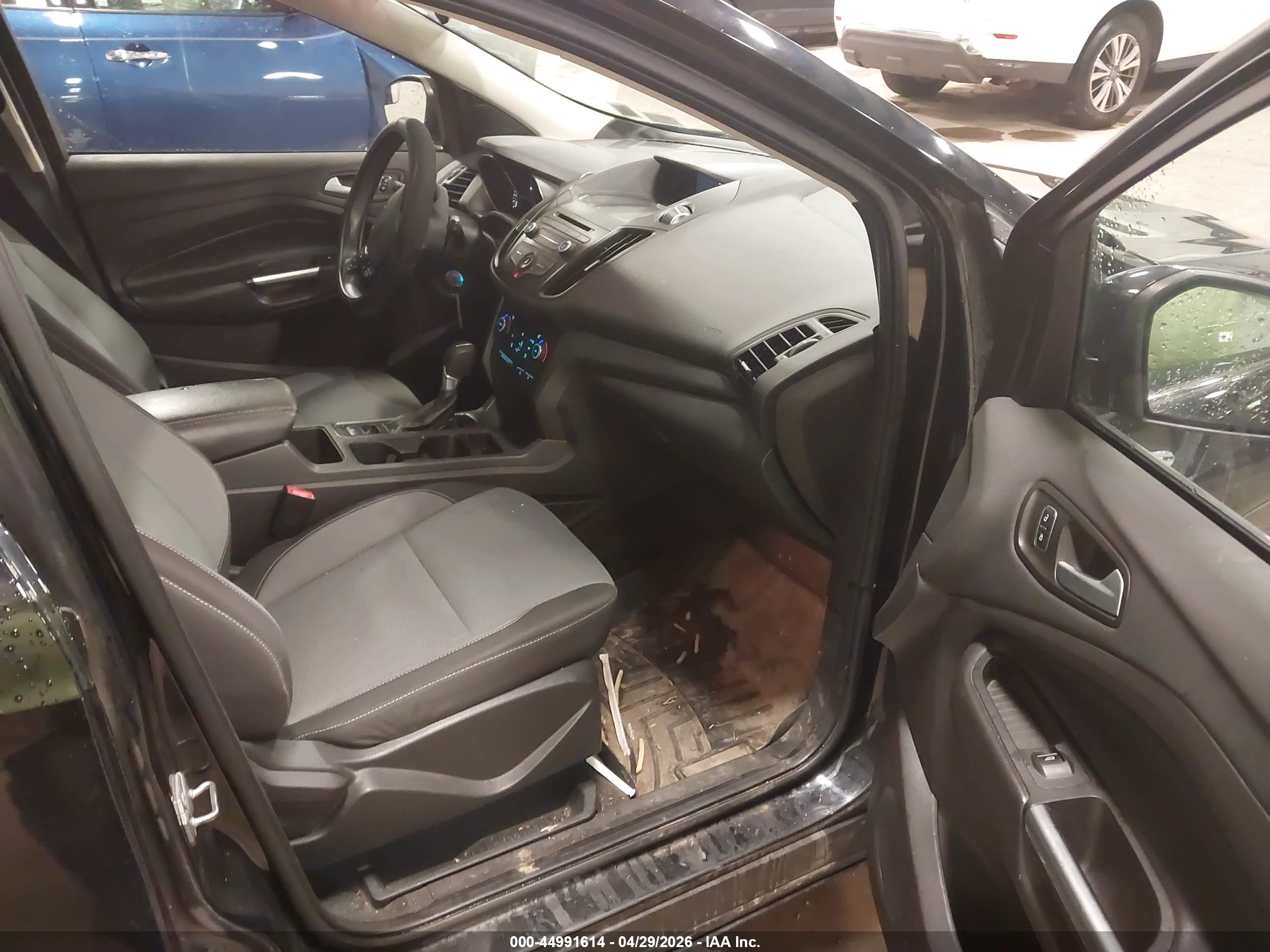 FORD ESCAPE image 5