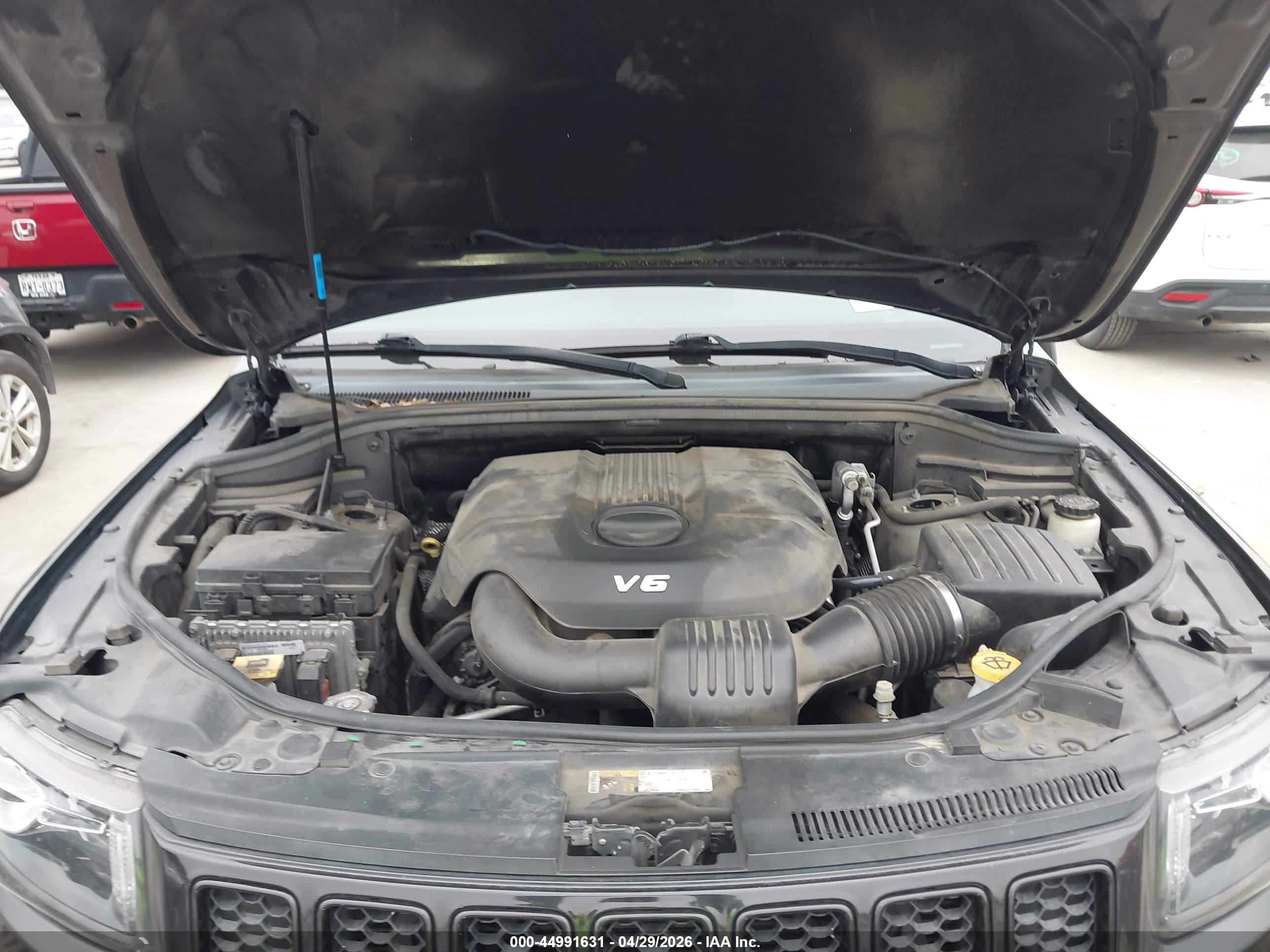 JEEP GRAND image 10