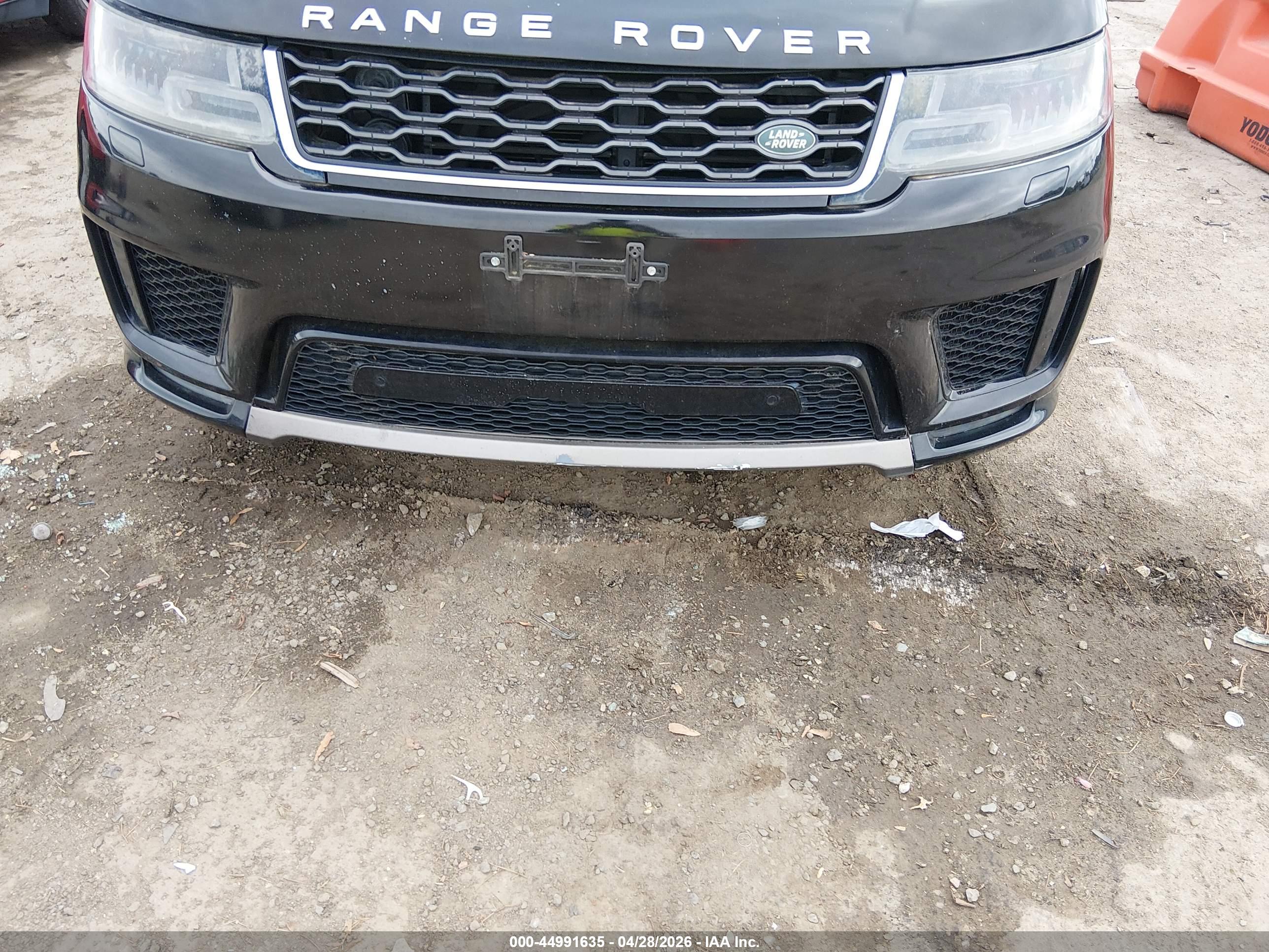 LAND ROVER image 6