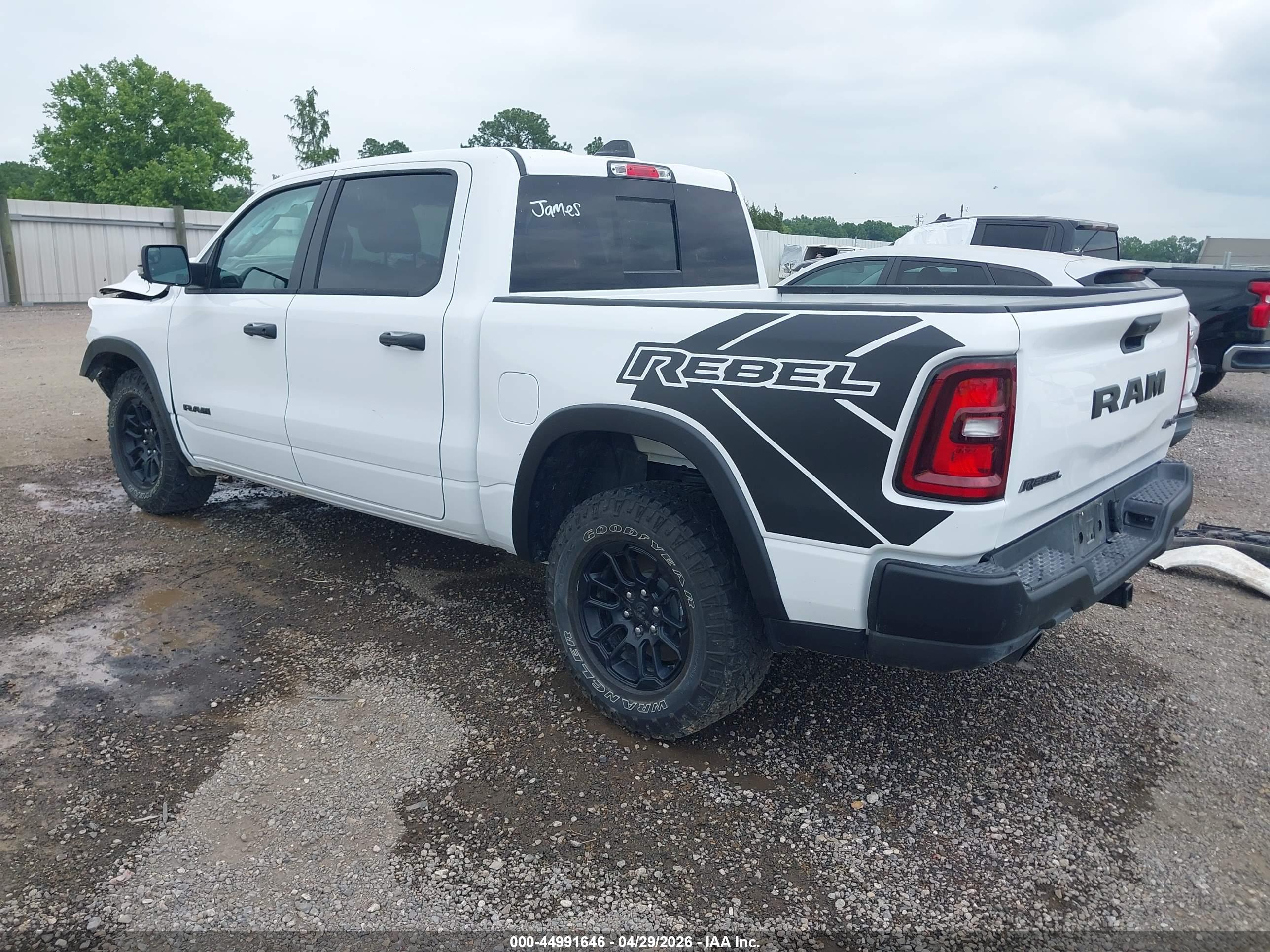 RAM 1500 image 3
