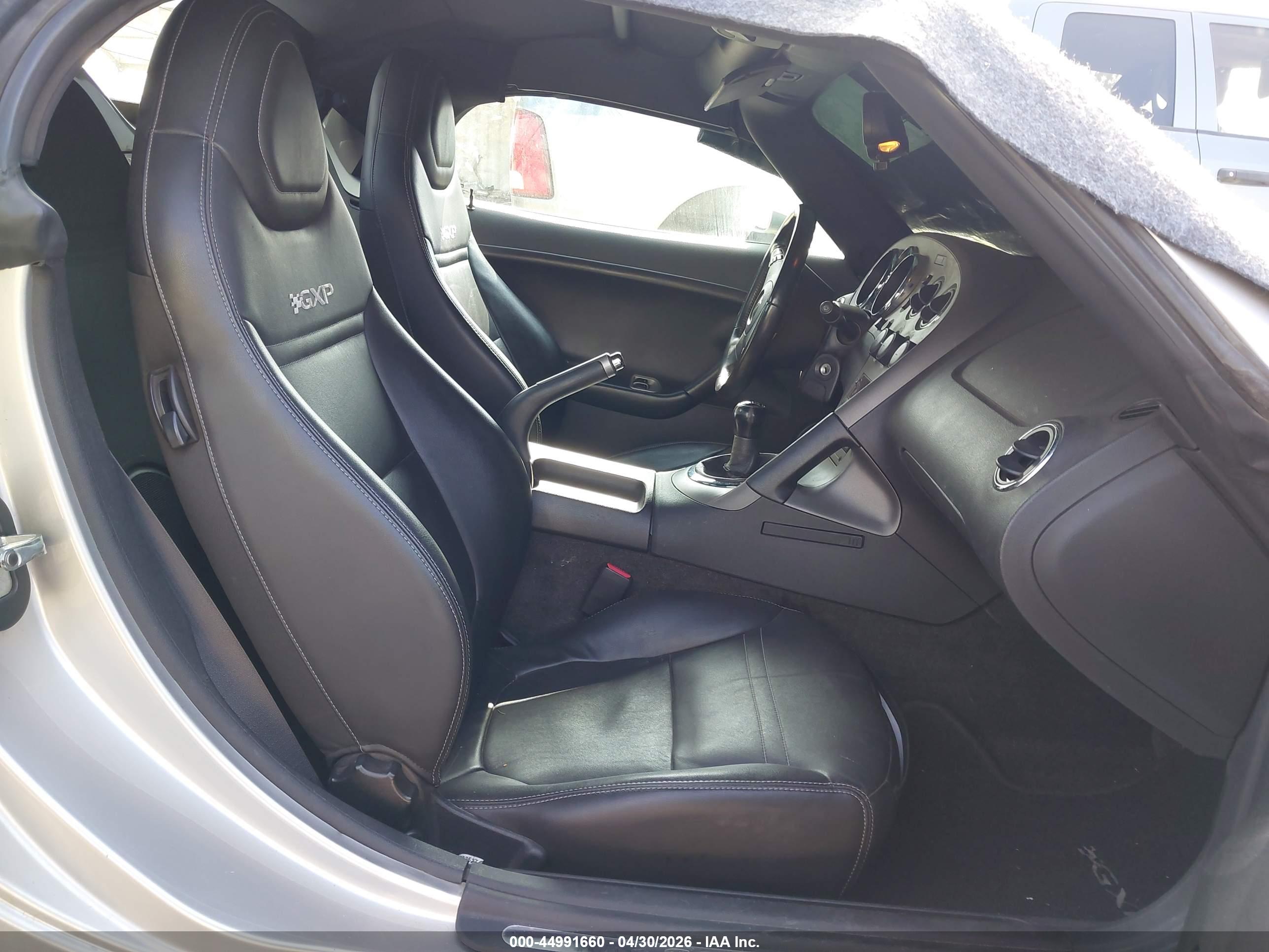 PONTIAC SOLSTICE image 8
